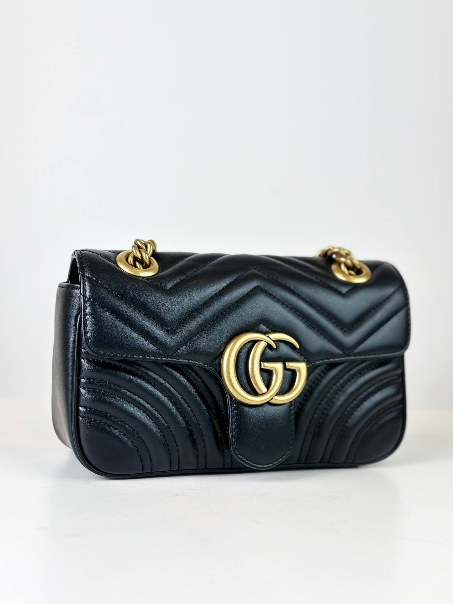 GUCCI GG MARMONT BLACK SMALL SHOULDER BAG GHW