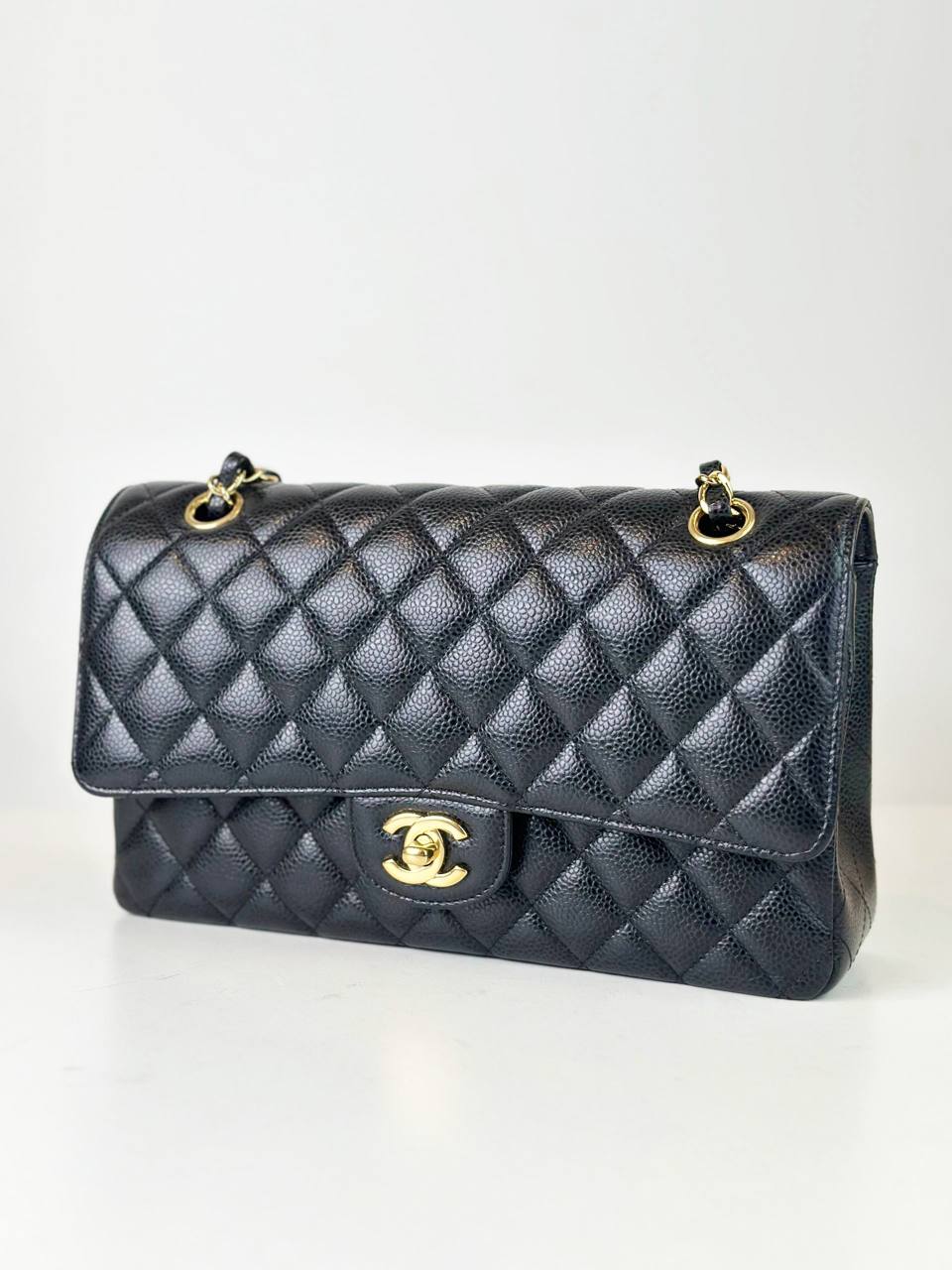 CHANEL CLASSIC FLAP CAVIAR BLACK MEDIUM SHOULDER BAG GHW