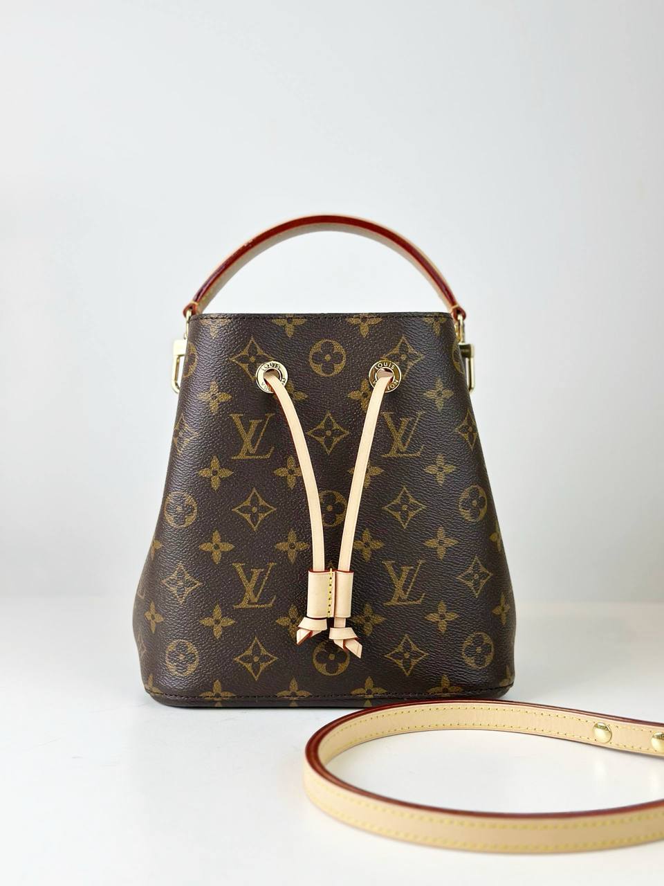 LOUIS VUITTON MONOGRAM NEONOE BB BUCKET BAG
