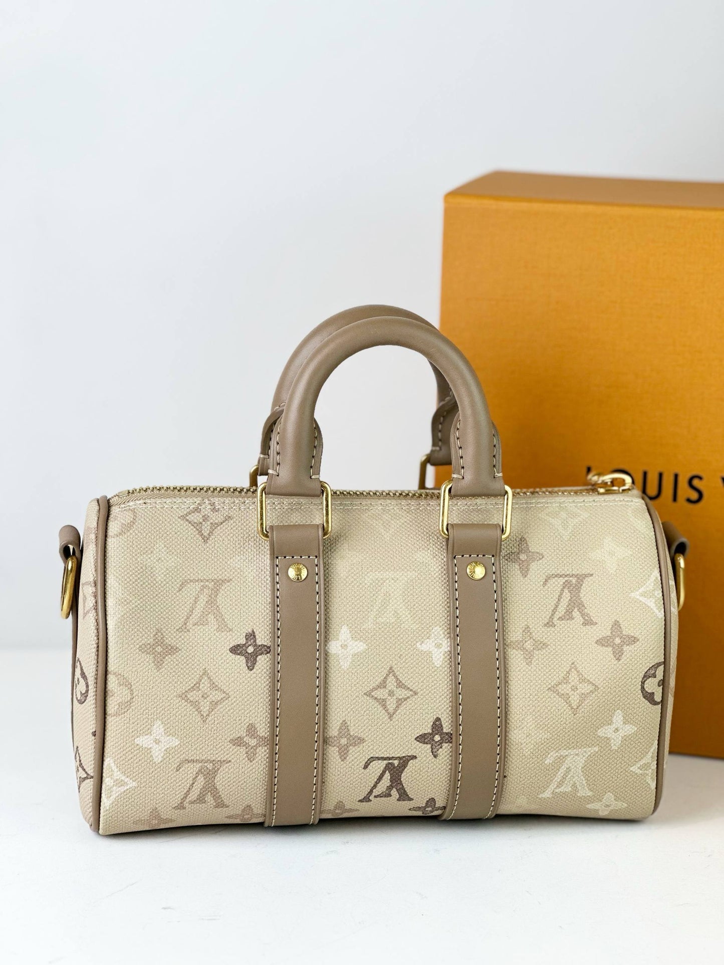LOUIS VUITTON KEEPALL 25 BANDOULIERE MONOGRAM SURPLUS CROSSBODY BAG