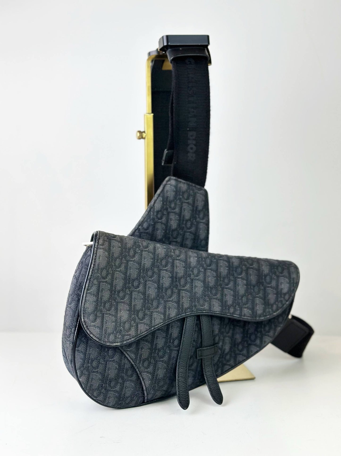 DIOR OBLIQUE JACQUARD BLACK SADDLE CROSSBODY BAG