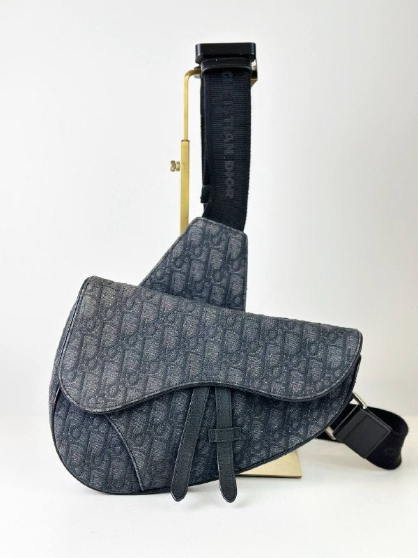 DIOR OBLIQUE JACQUARD BLACK SADDLE CROSSBODY BAG