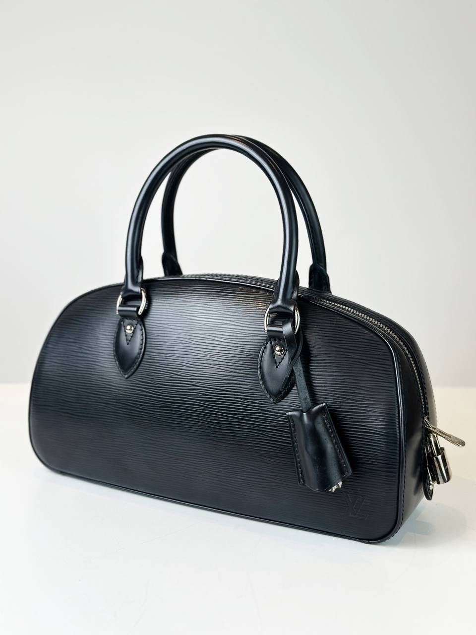 LOUIS VUITTON JASMIN EPI LEATHER BLACK TOP HANDLE BAG