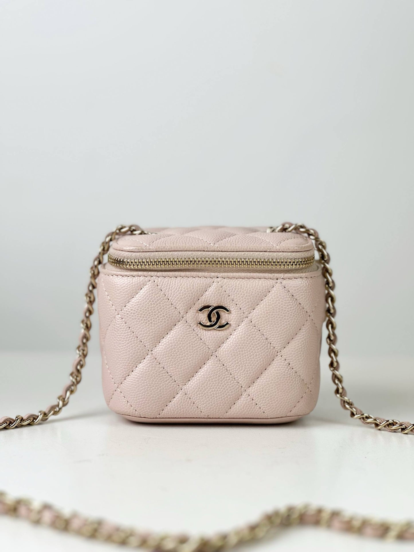 CHANEL MINI PINK CAVIAR VANITY CASE CROSSBODY BAG GHW