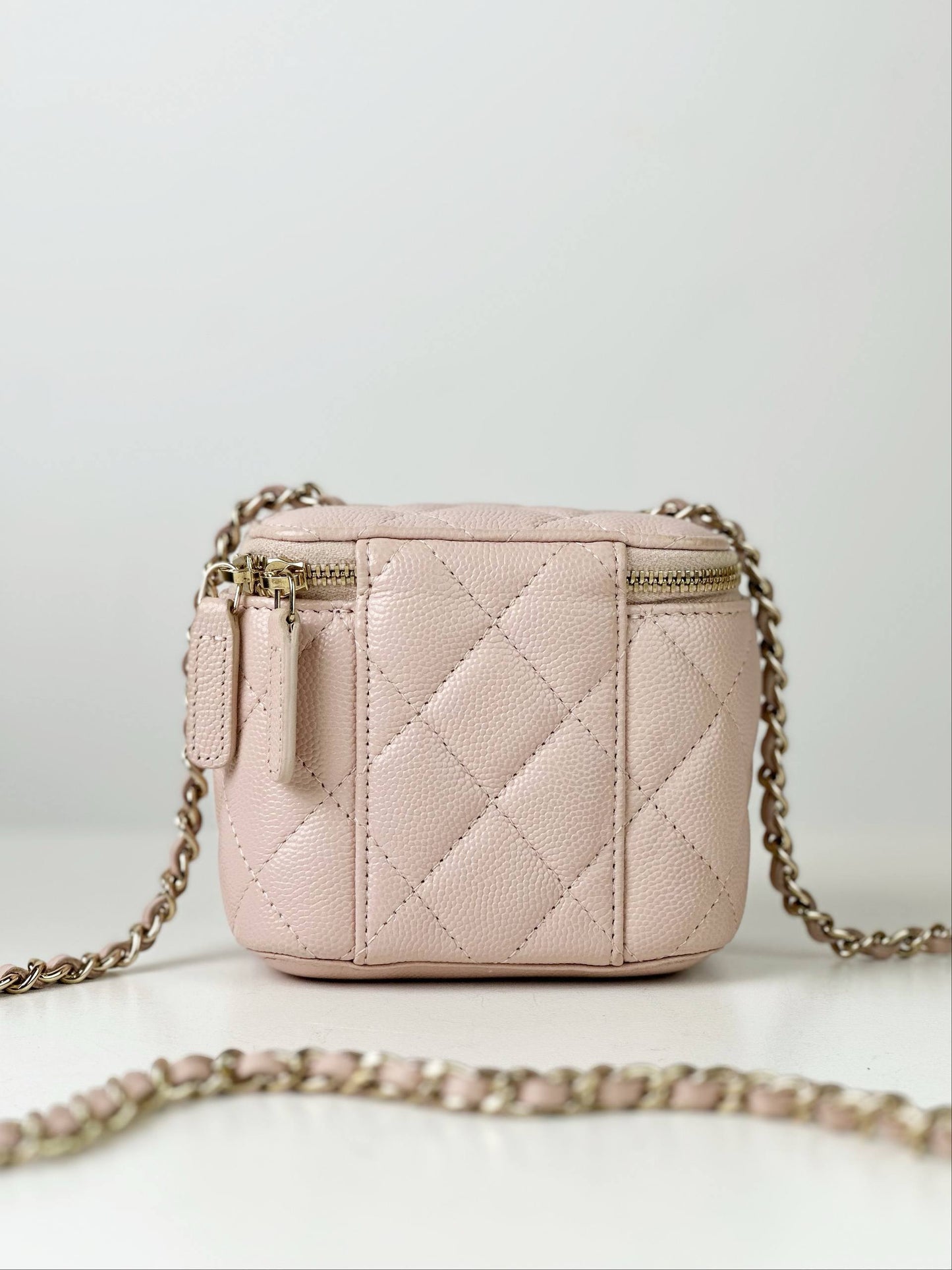 CHANEL MINI PINK CAVIAR VANITY CASE CROSSBODY BAG GHW