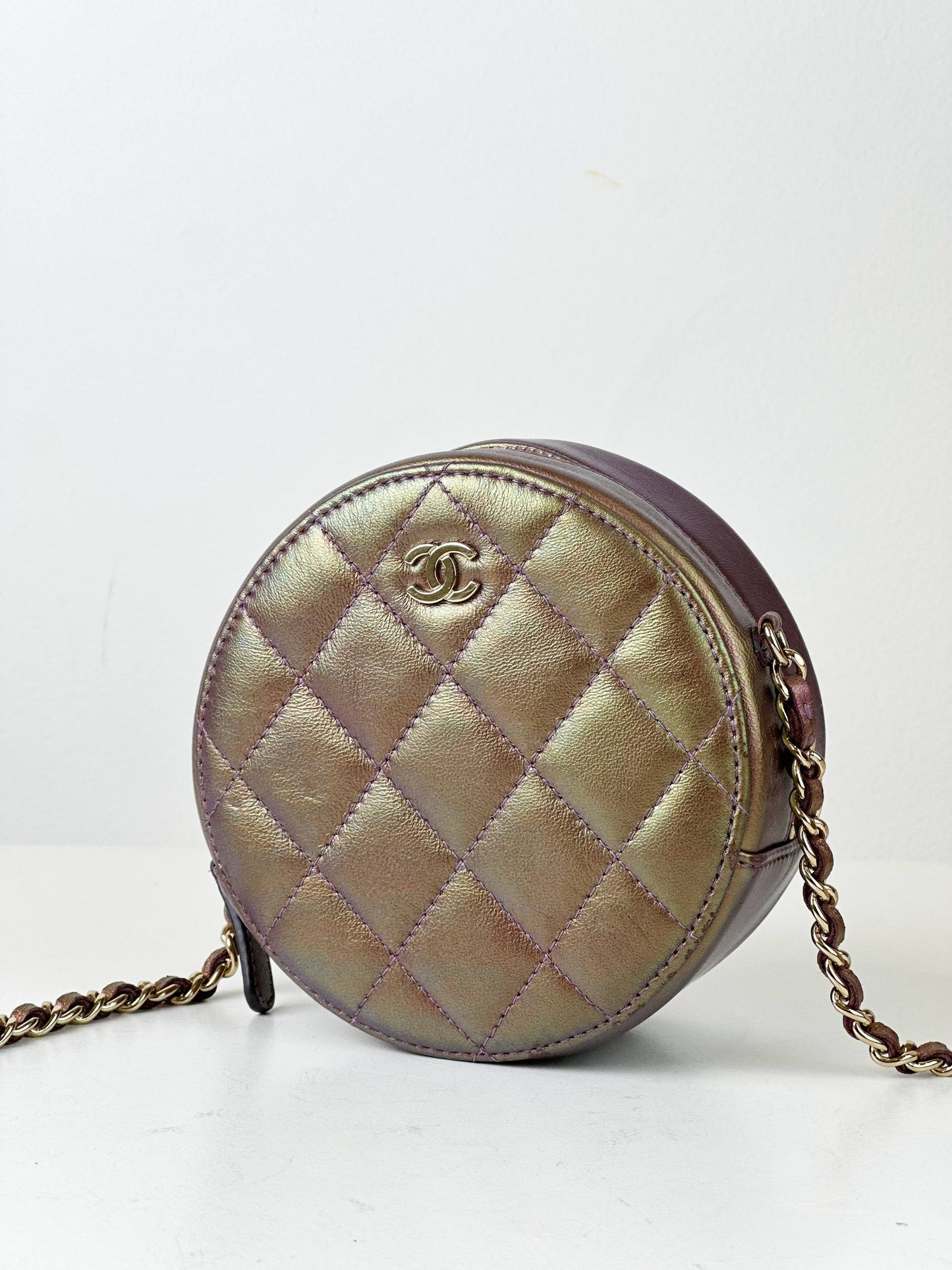 CHANEL IRIDESCENT ROUND CC METALLIC PURPLE CROSSBODY BAG