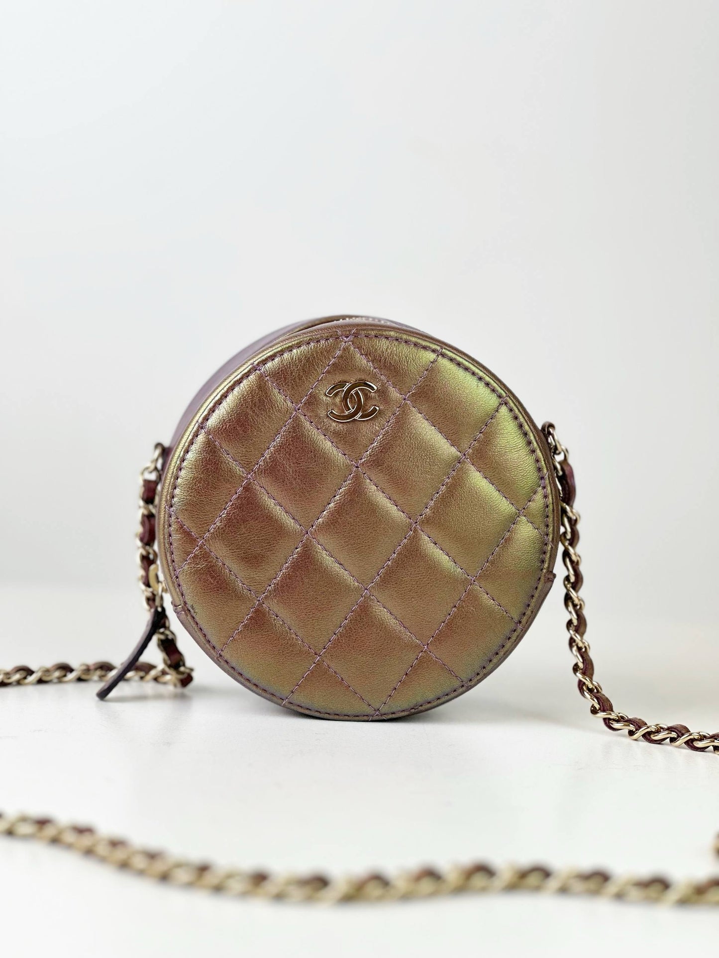 CHANEL IRIDESCENT ROUND CC METALLIC PURPLE CROSSBODY BAG