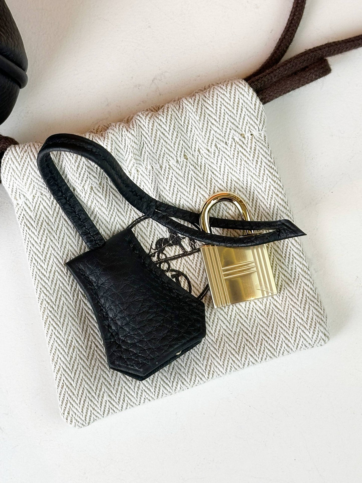 HERMES BIRKIN 25 NOIR HANDBAG PERMABRASS HARDWARE