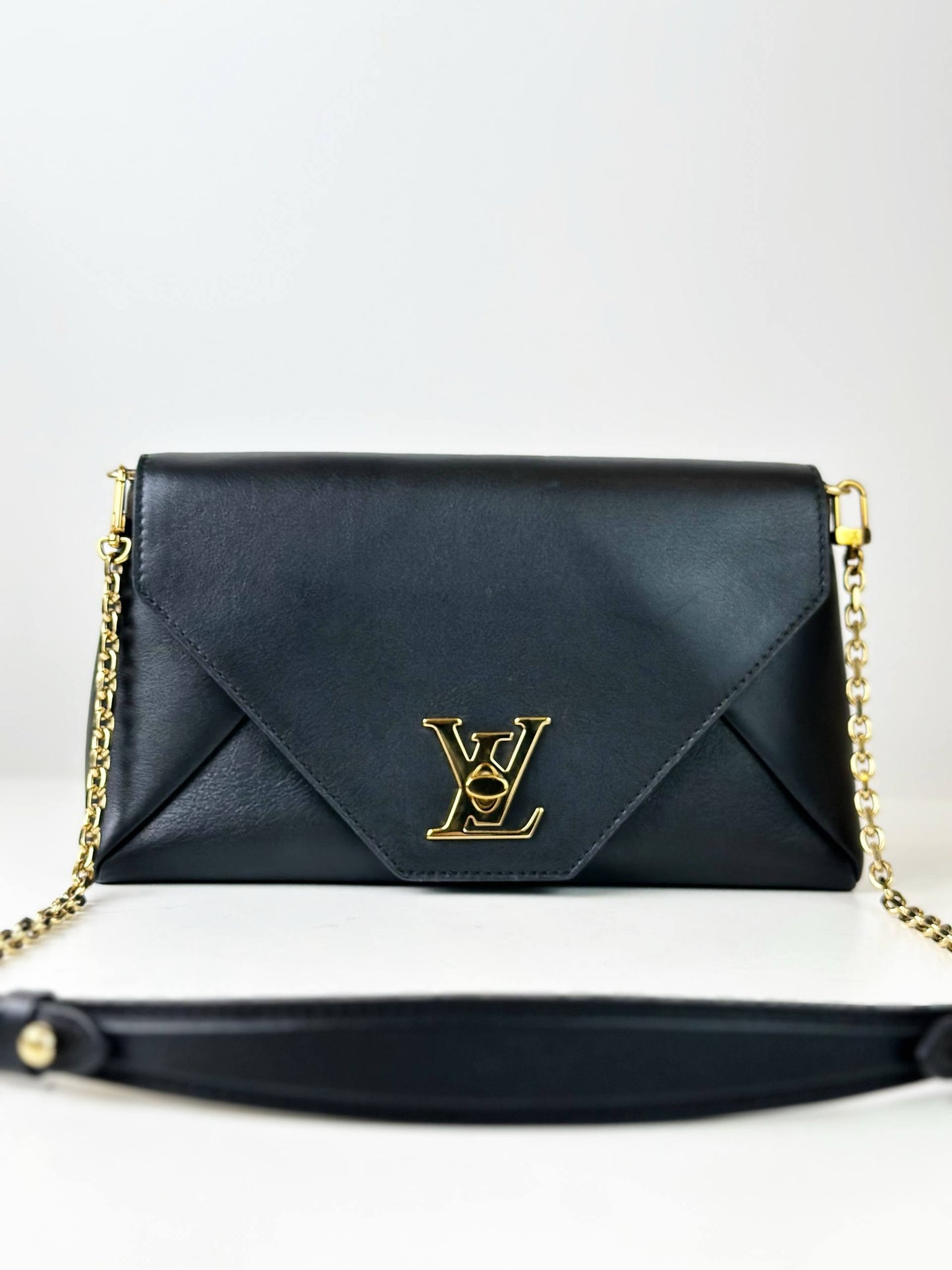 LOUIS VUITTON LOVE NOTE BLACK SHOULDER BAG