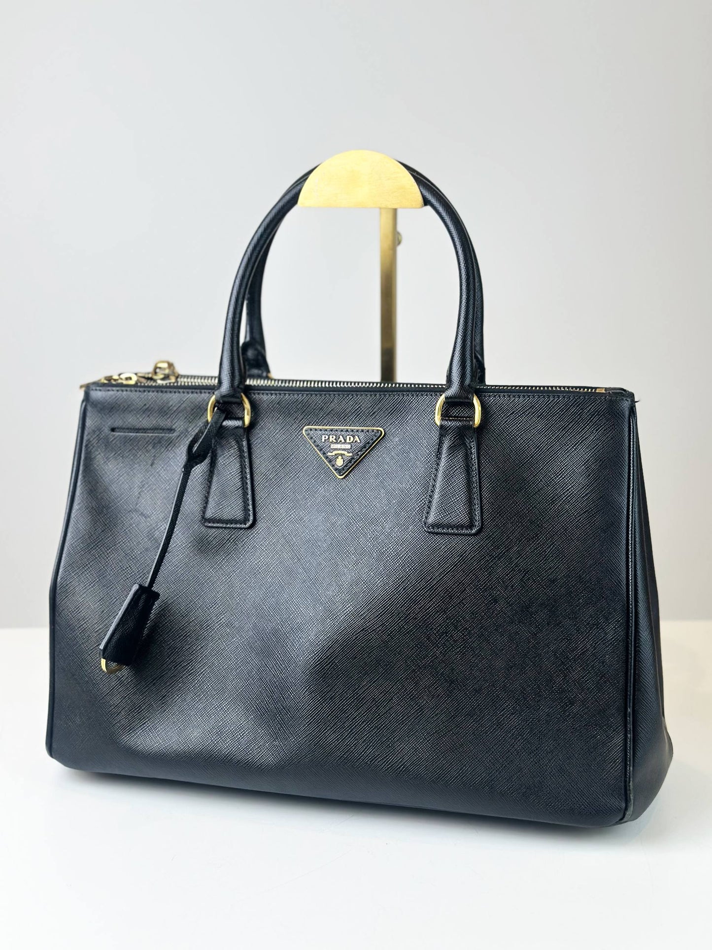 PRADA GALLERIA SAFFIANO LEATHER MEDIUM BLACK TOP HANDLE BAG