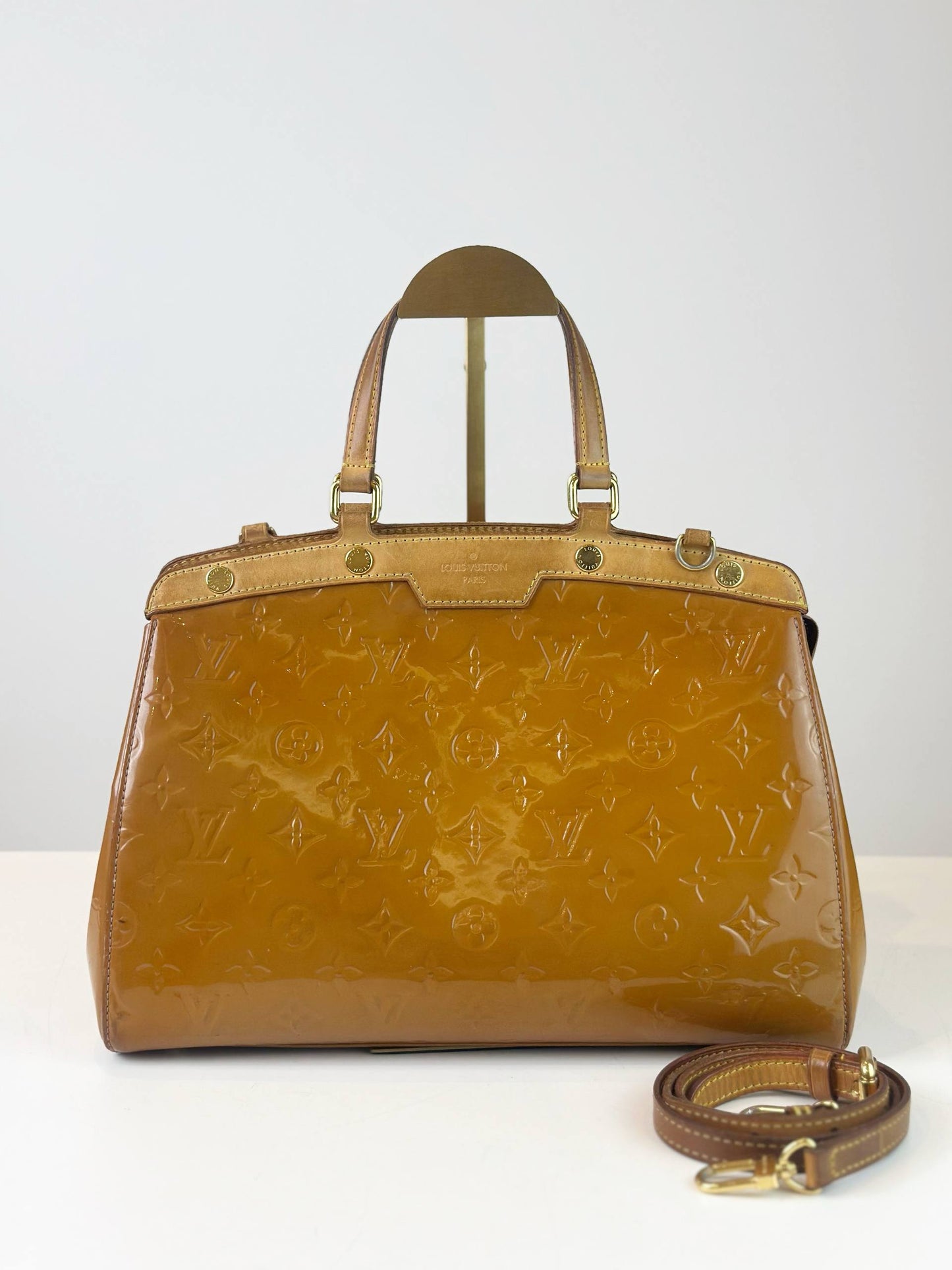 LOUIS VUITTON MM VERNIS BREA YELLOW HANDBAG