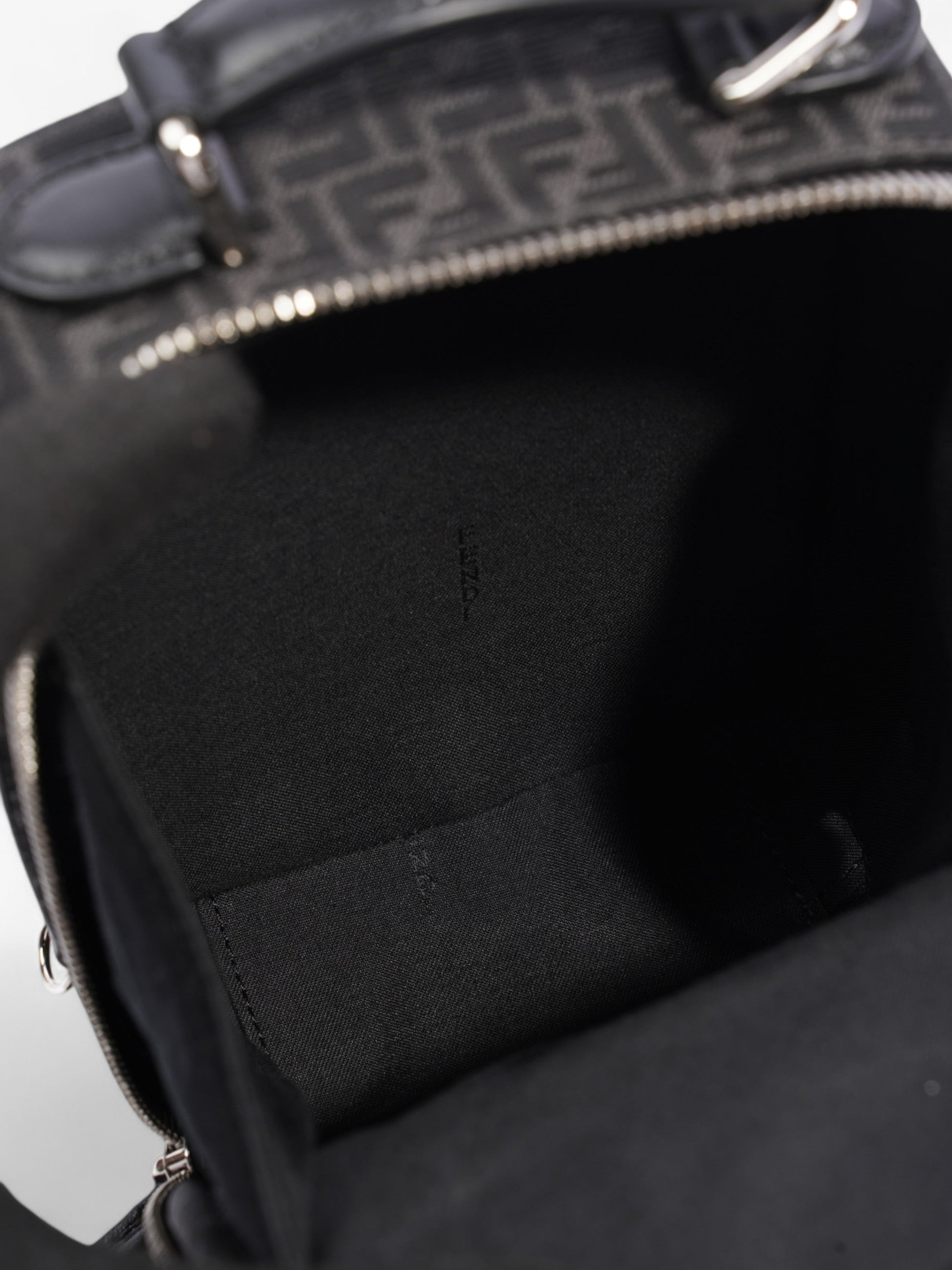 Fendi Kan I Shoulder Bag - Ewore Bags