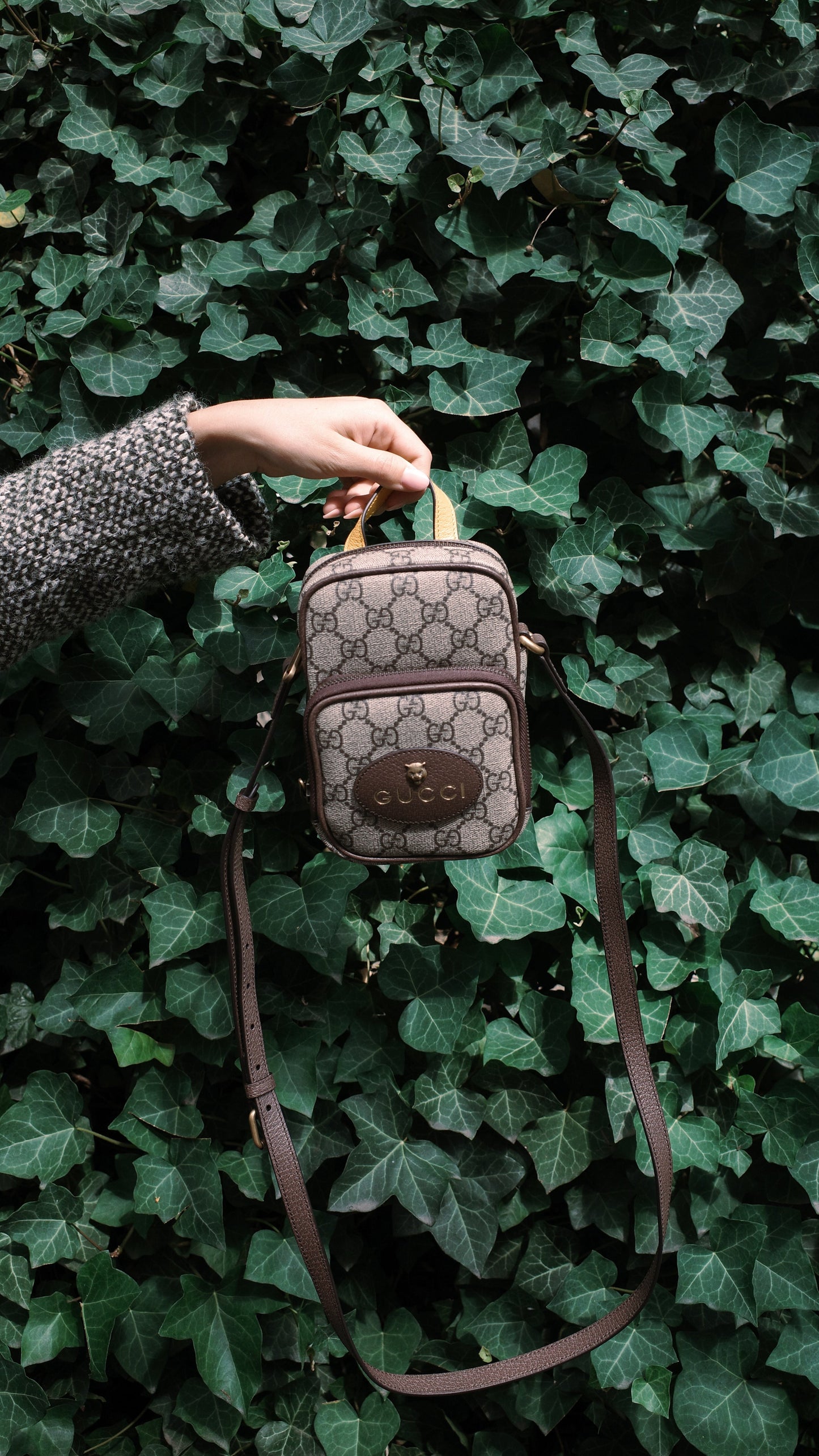 GUCCI Neo   Crossbody Bag GG Supreme