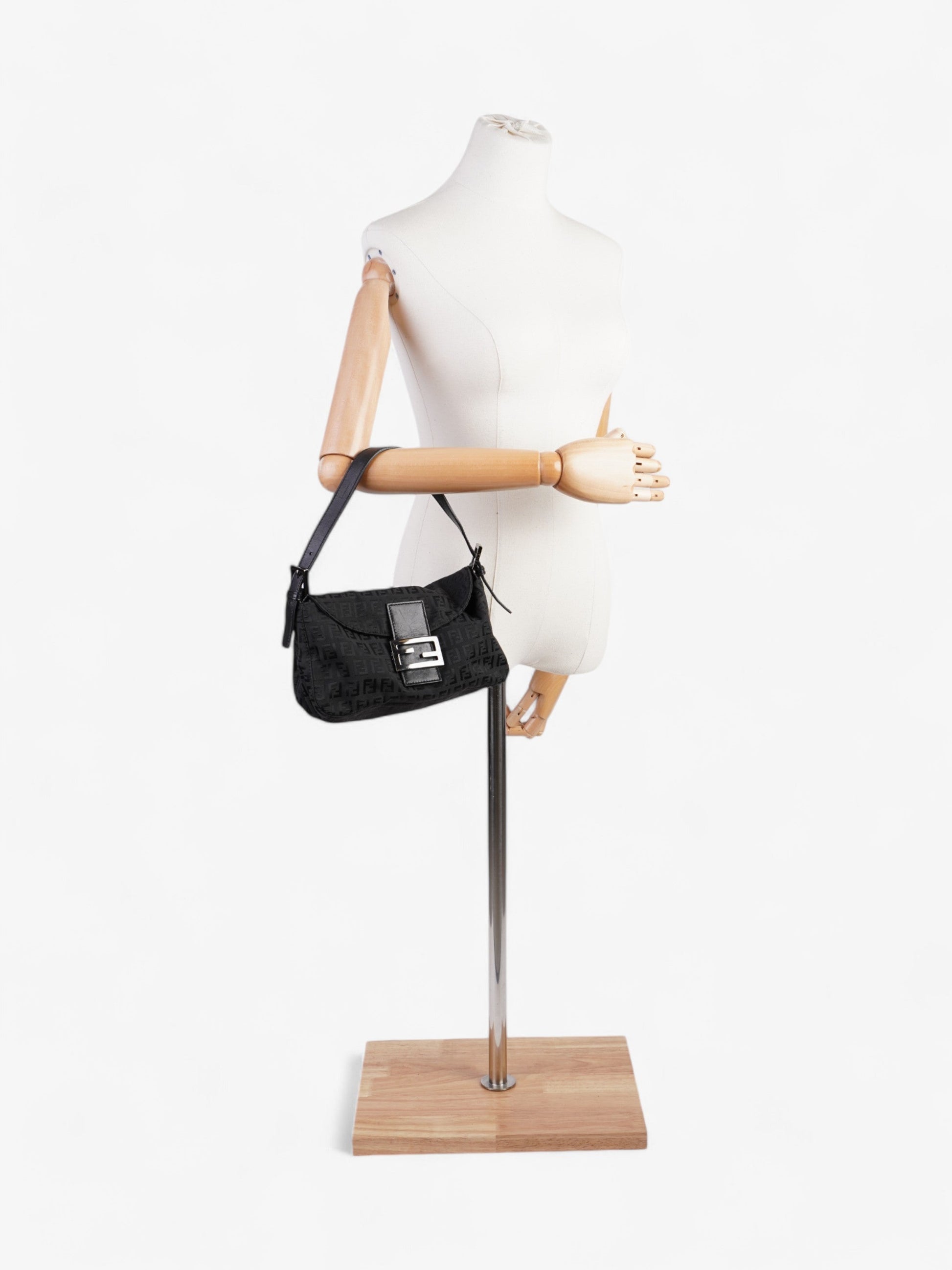 Fendi Baguette Shoulder Bag - Ewore Bags