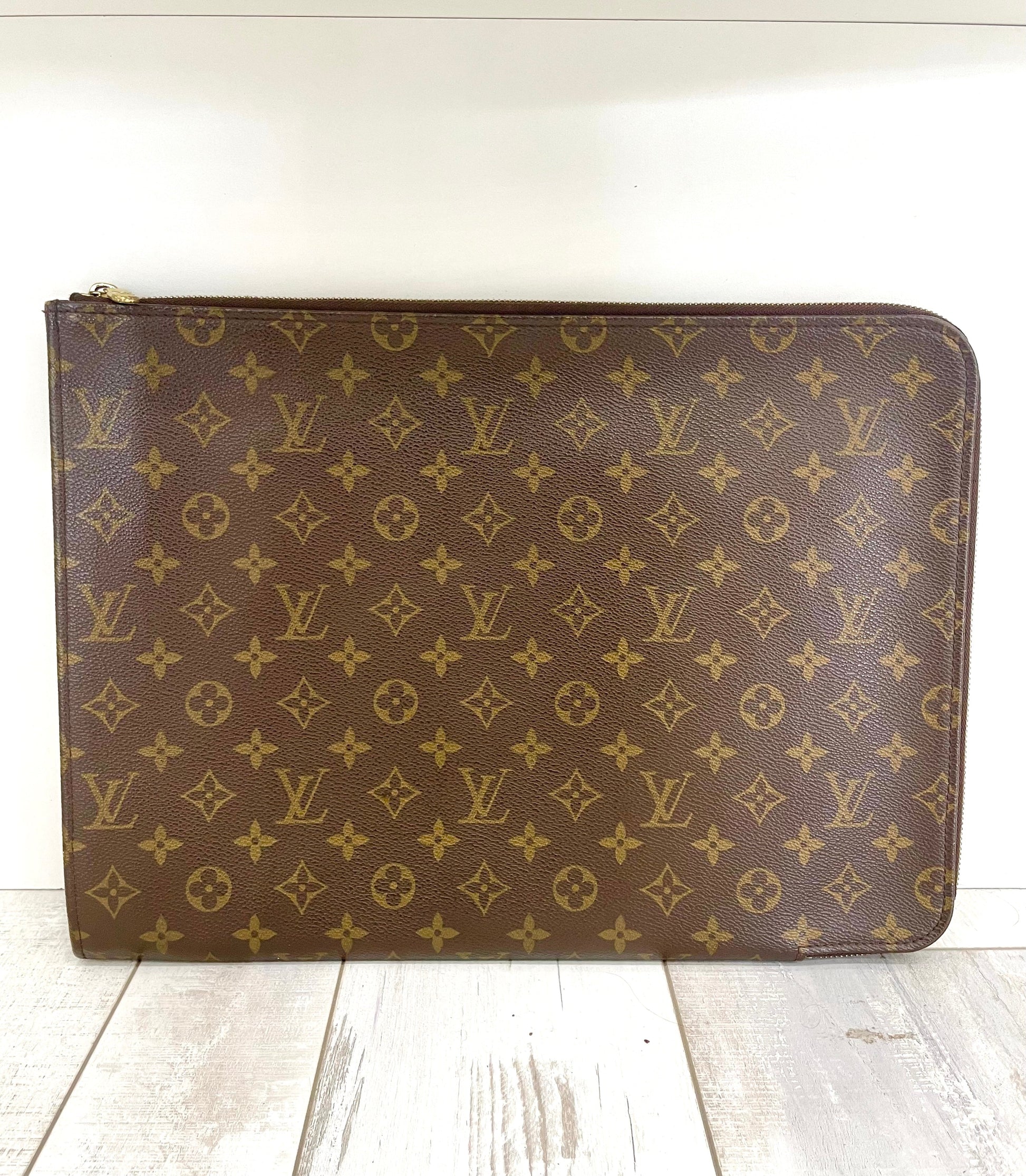 LOUIS VUITTON MONOGRAM POCHE LAPTOP/ DOCUMENT SLEEVE