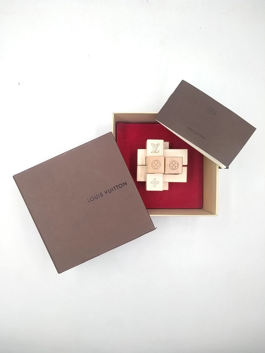 LOUIS VUITTON LE PATEKI WOOD CUBE PUZZLE