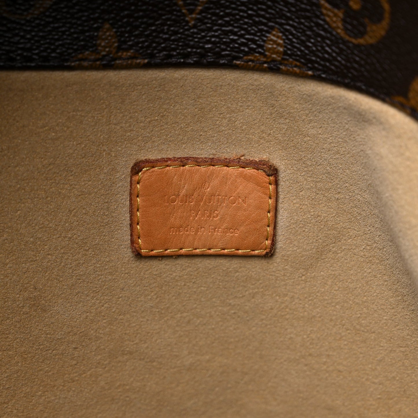 LOUIS VUITTON MONOGRAM ARTSY GM BAG