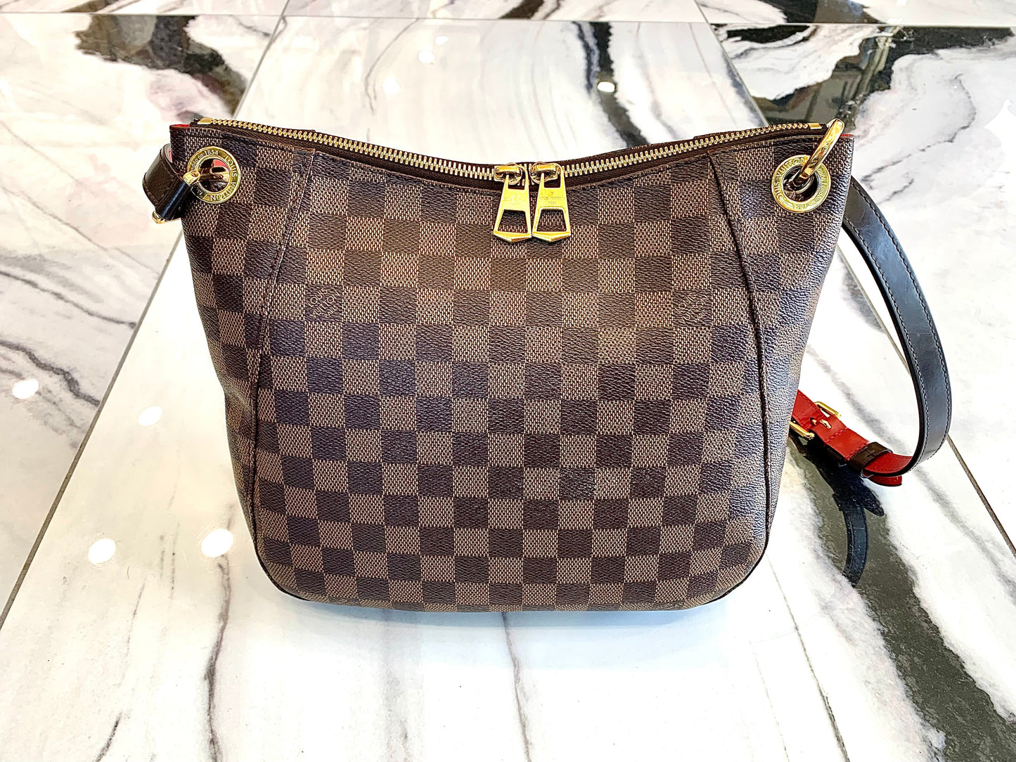 LOUIS VUITTON DAMIER EBENE SOUTH BANK BESACE