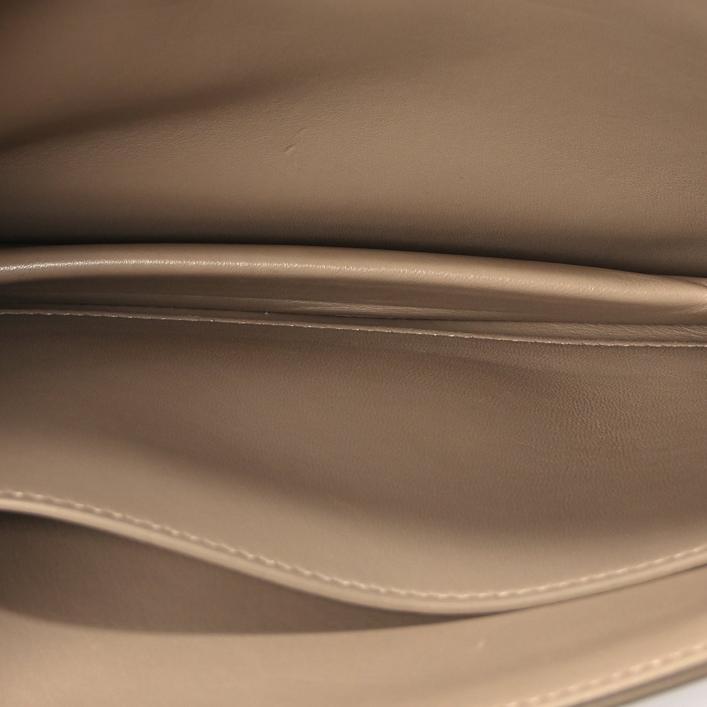 Saint Laurent Smooth Calfskin Le Maillon Satchel Beige