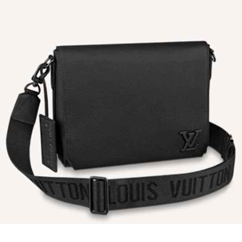 Louis Vuitton LV Unisex Aerogram Messenger Black Grained Calf Cowhide Leather Handbag