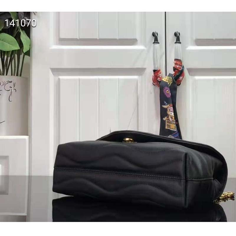 Louis Vuitton LV Women New Wave Multi-Pochette Black Smooth Cowhide Leather Clutch
