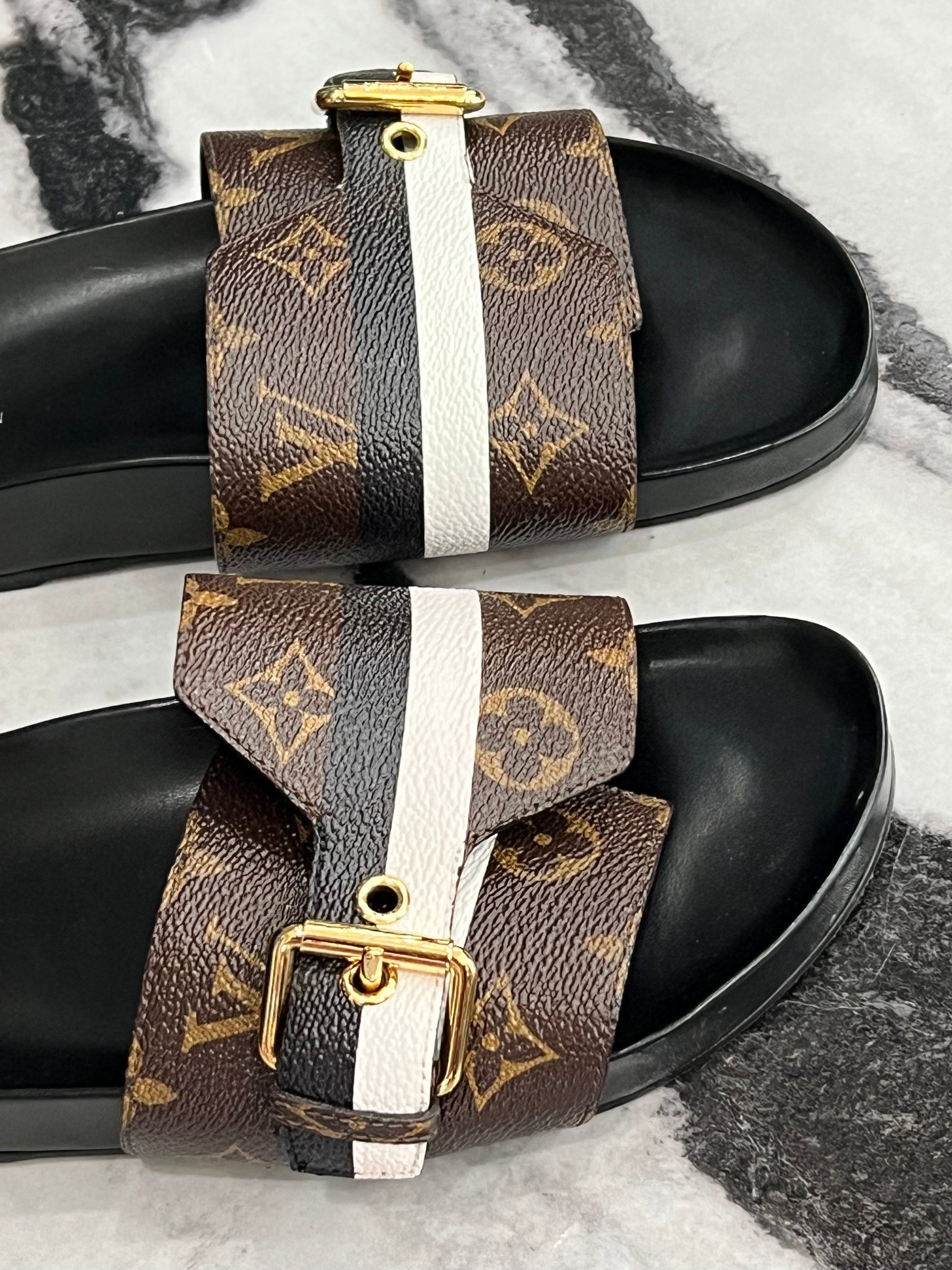 LOUIS VUITTON MONOGRAM SLIDES