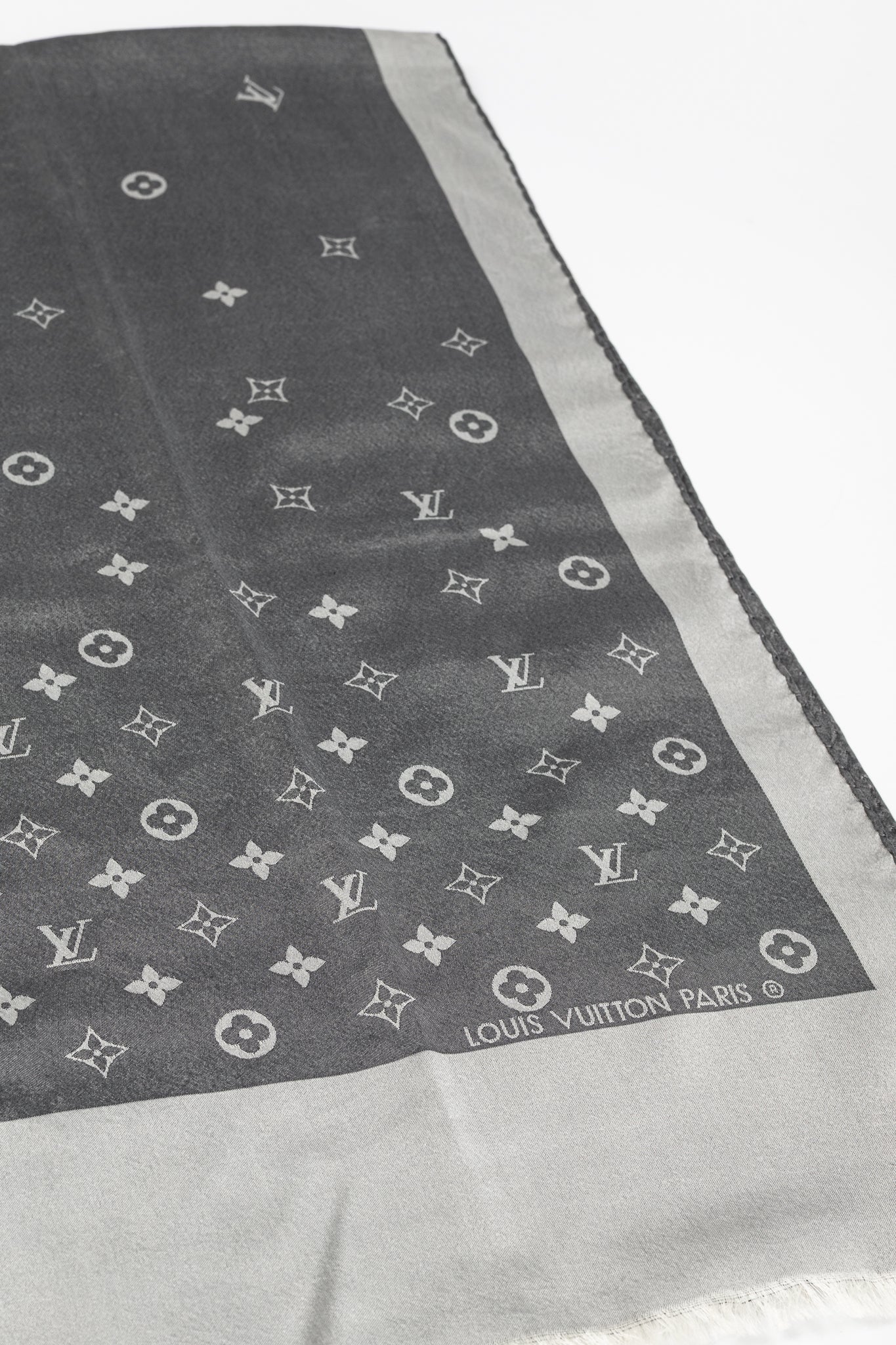 Louis Vuitton Capri Grey Silk Monogram Stole