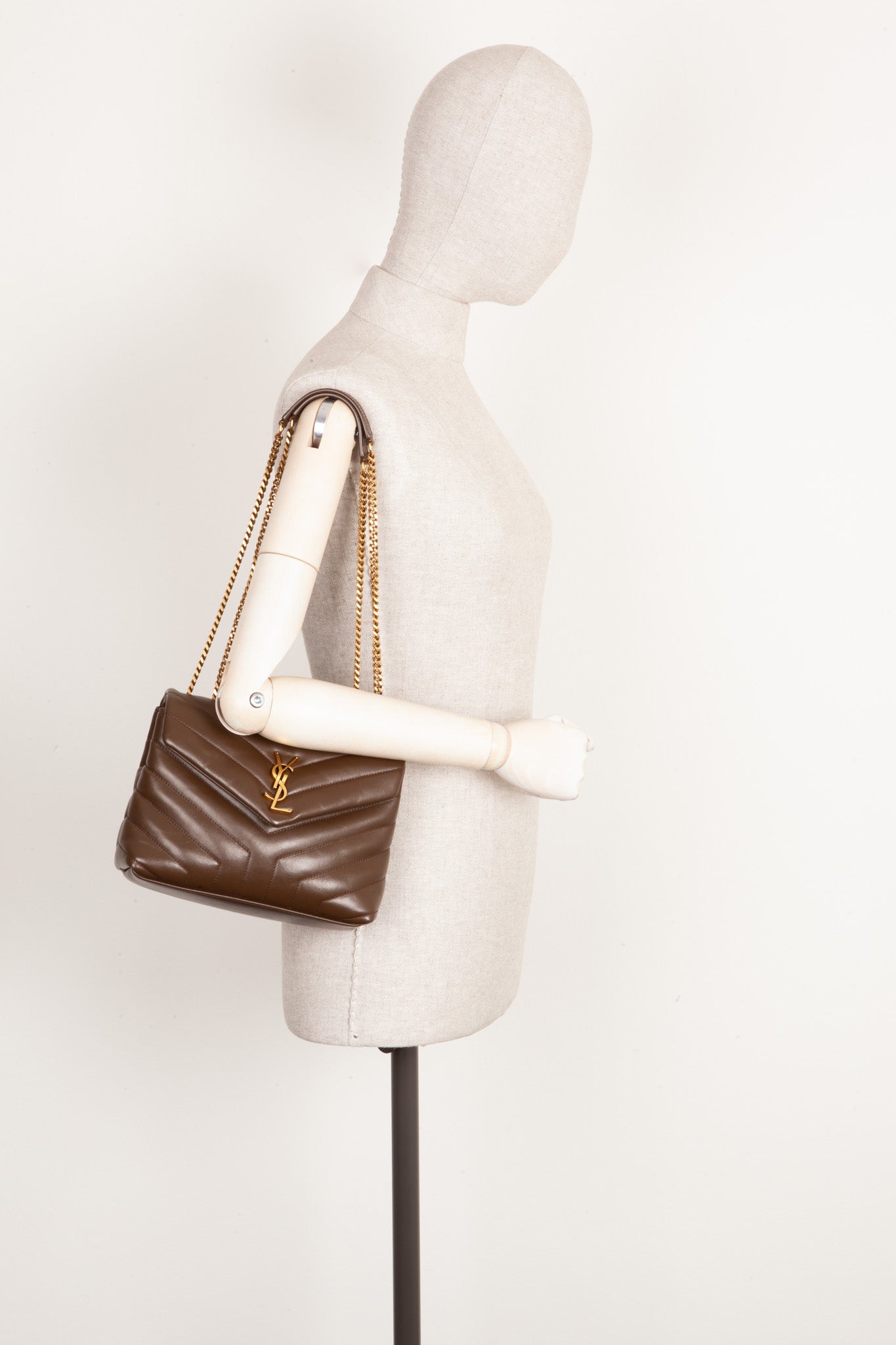 SAINT LAURENT Small Loulou Bag Brown