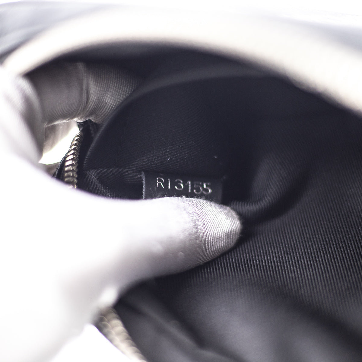 Louis Vuitton Pochette Volga Damier Graphite
