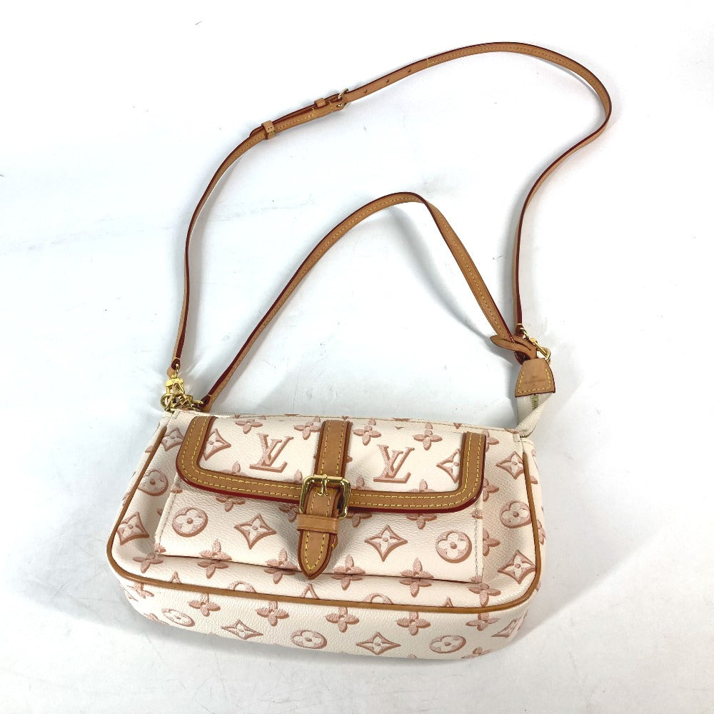 LOUIS VUITTON Shoulder Bag Monogram canvas Beige type Monogram Maxi Pochette Accessory Women