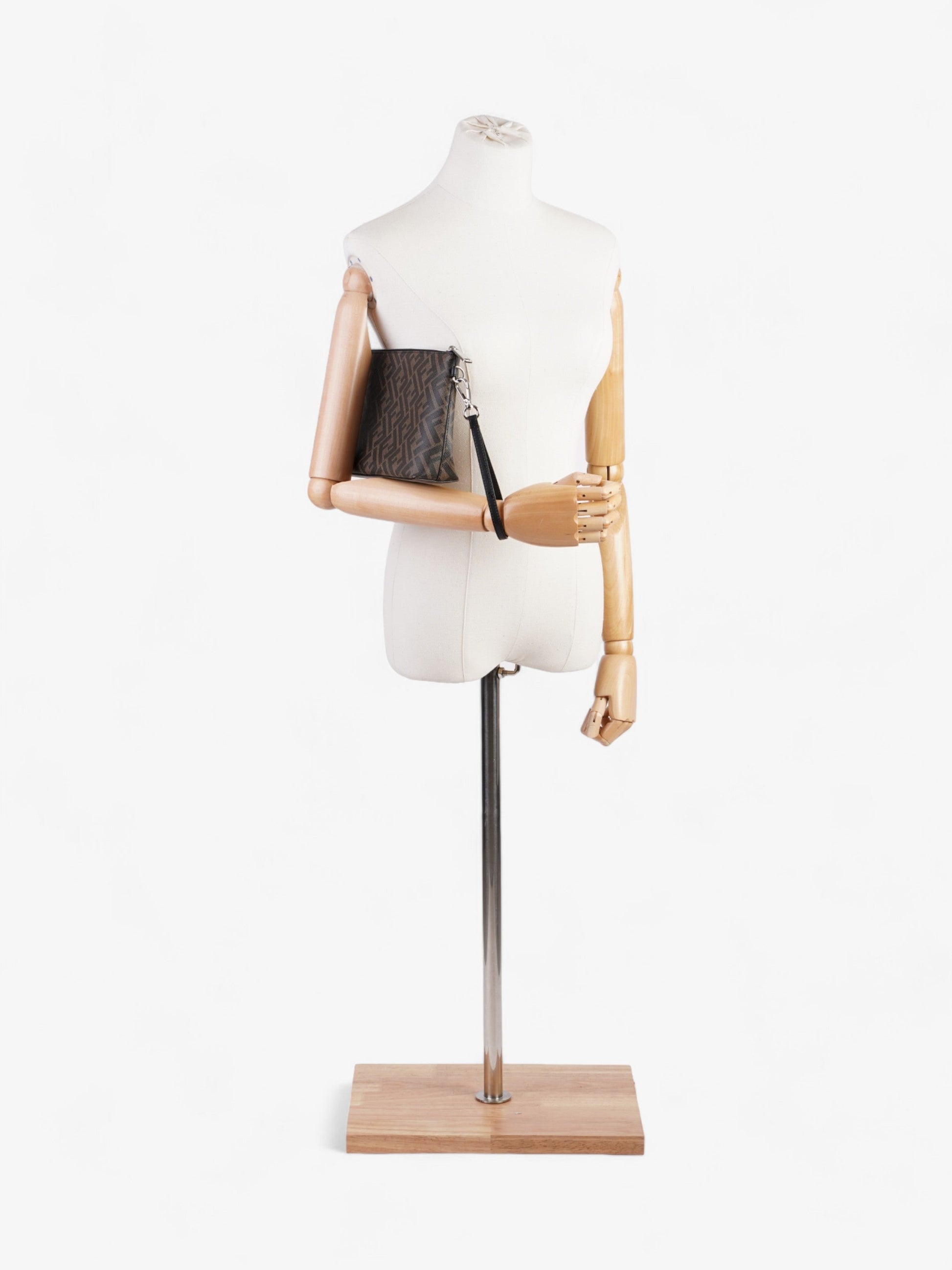 Fendi Clutch - Ewore Bags