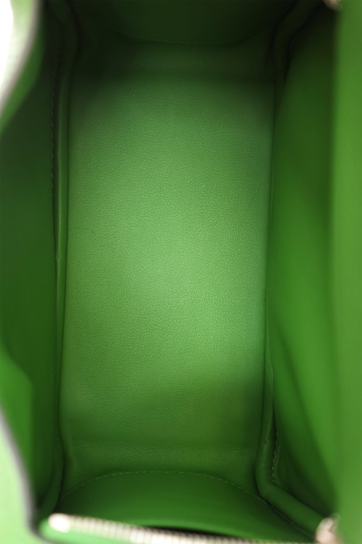 Hermès 2024 A9 Vert Yucca Clemence Mini Lindy 20