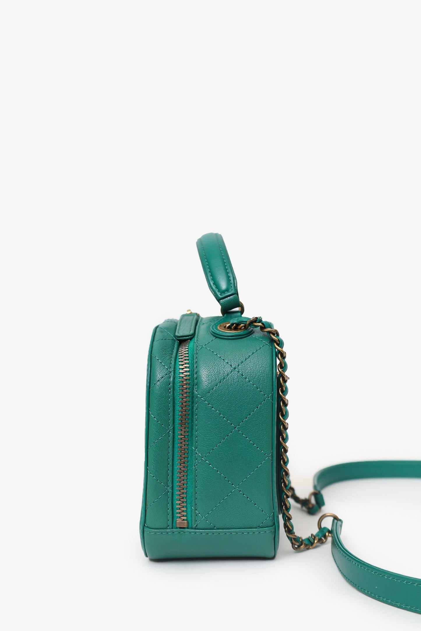 Chanel™ 2016-17 Green Leather Small Coco Curve Vanity Case