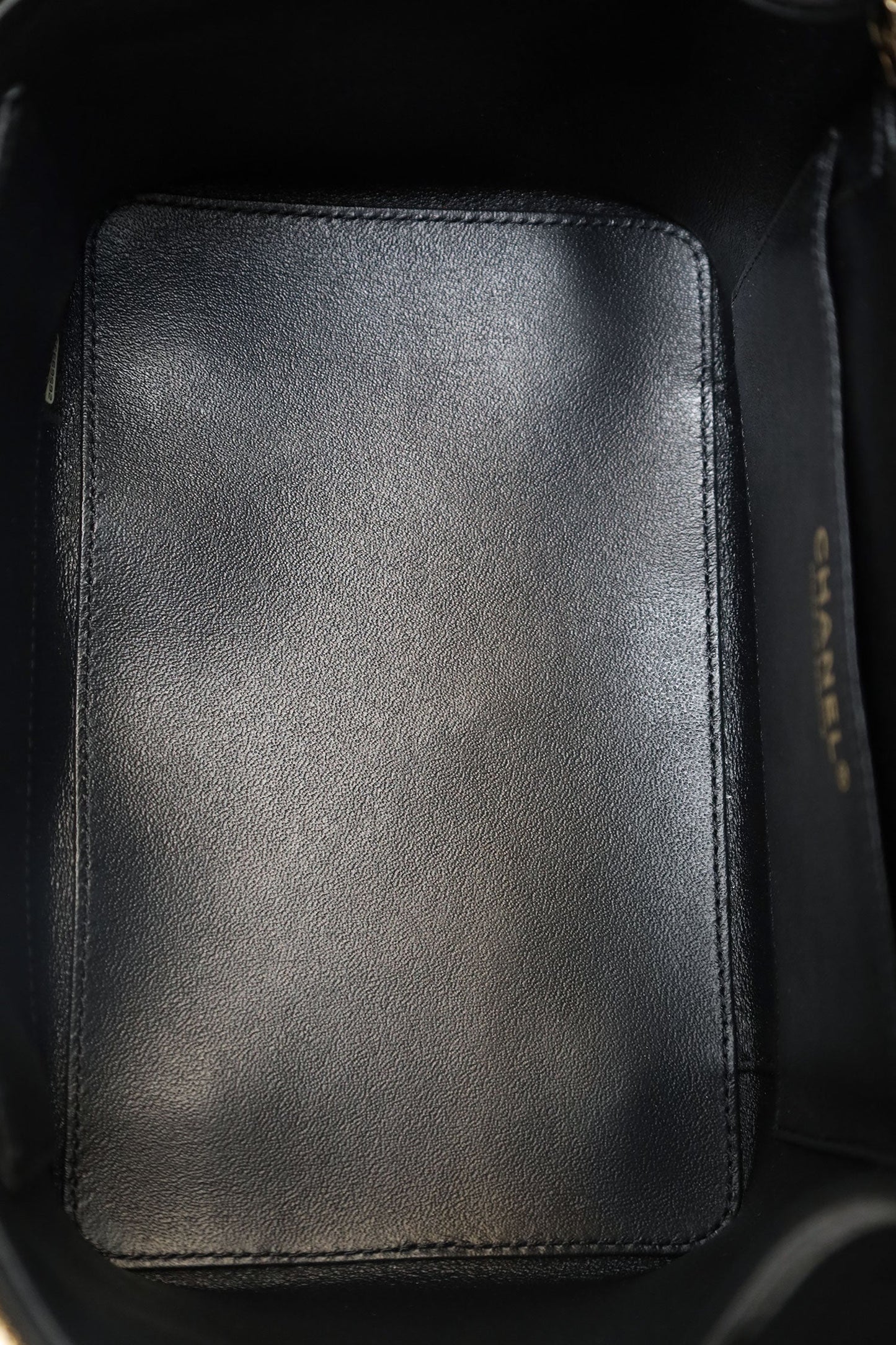 Chanel™ Black Quilted Lambskin Knock On Wood Vanity Case