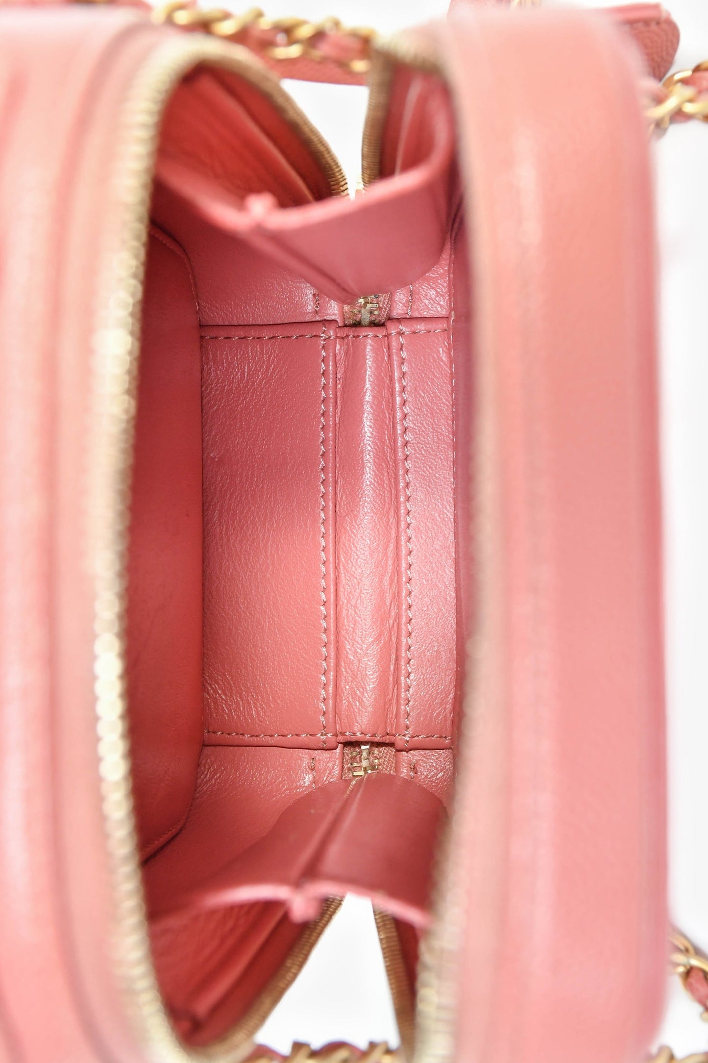Chanel™ 2019 Pink Caviar Leather Vertical Filigree Vanity Case
