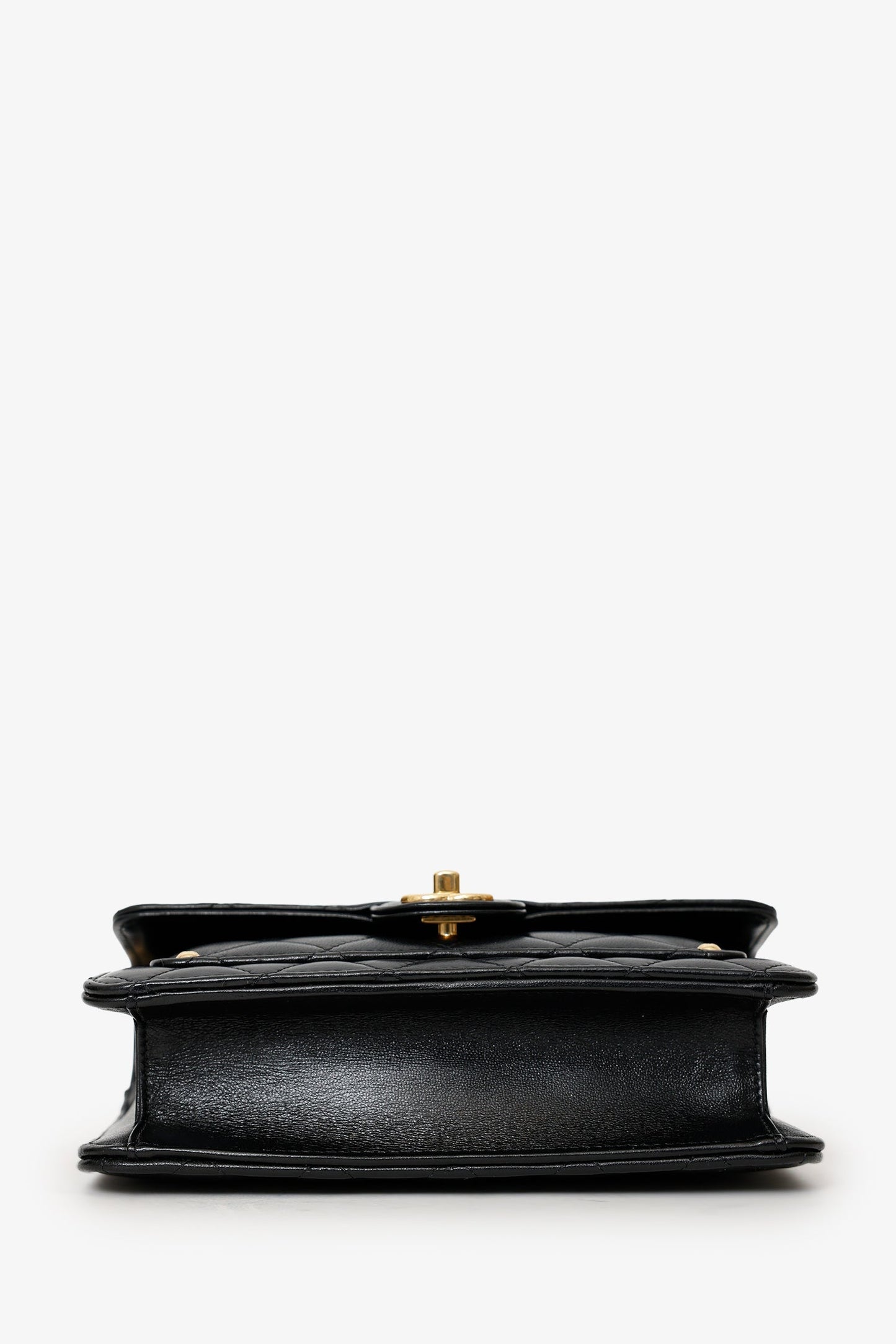Chanel™ 25B Black Lambskin Quilted Top Handle Wallet On Chain