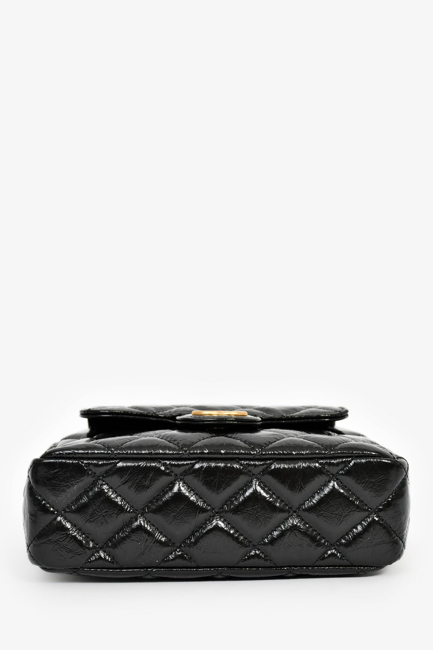 Chanel™ 2023 Black Patent Leather 'Wavy' CC Shoulder Bag