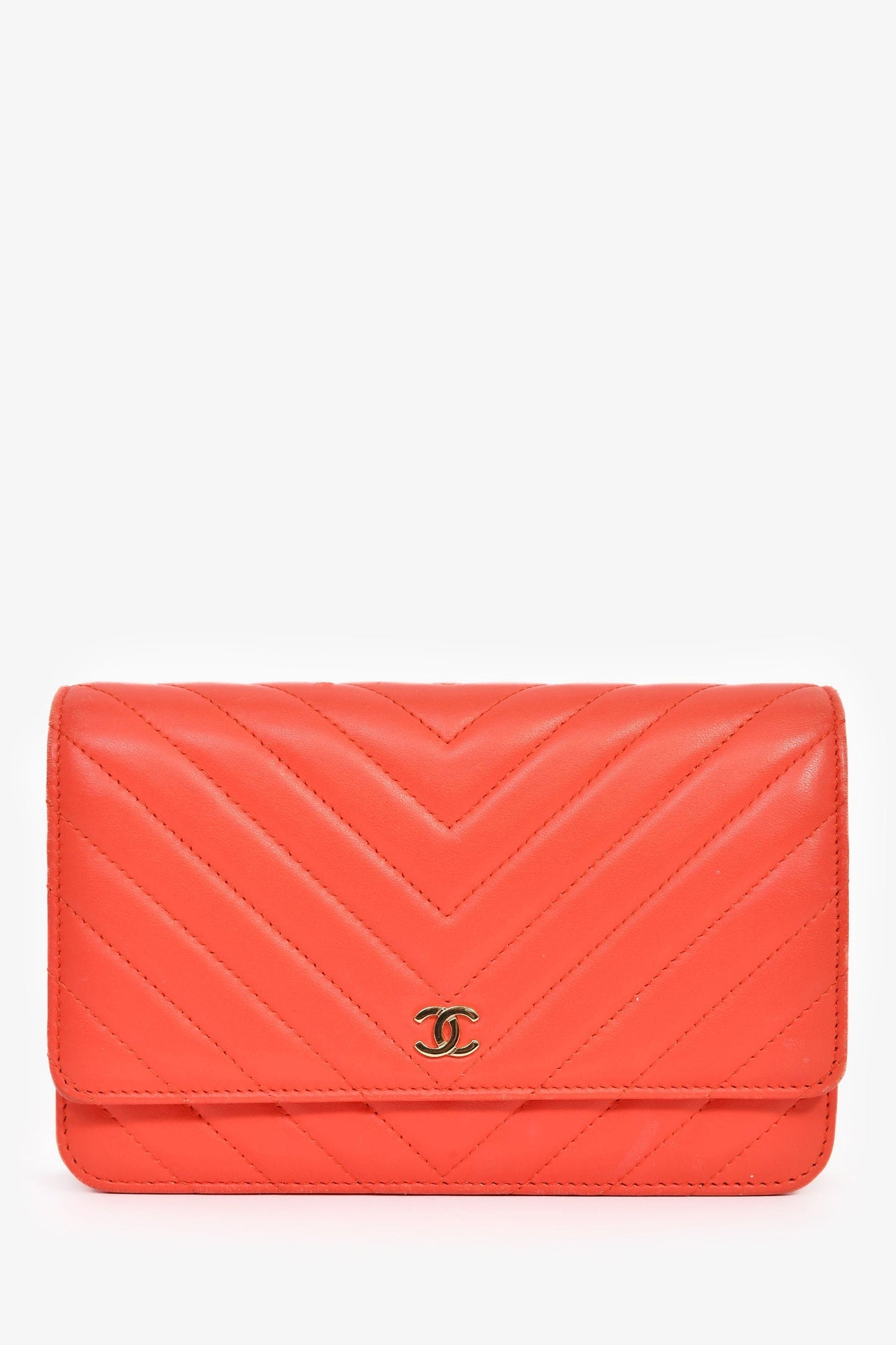 Chanel™ 2016-17 Red Lambskin Chevron Quilted "Trendy" Wallet on Chain