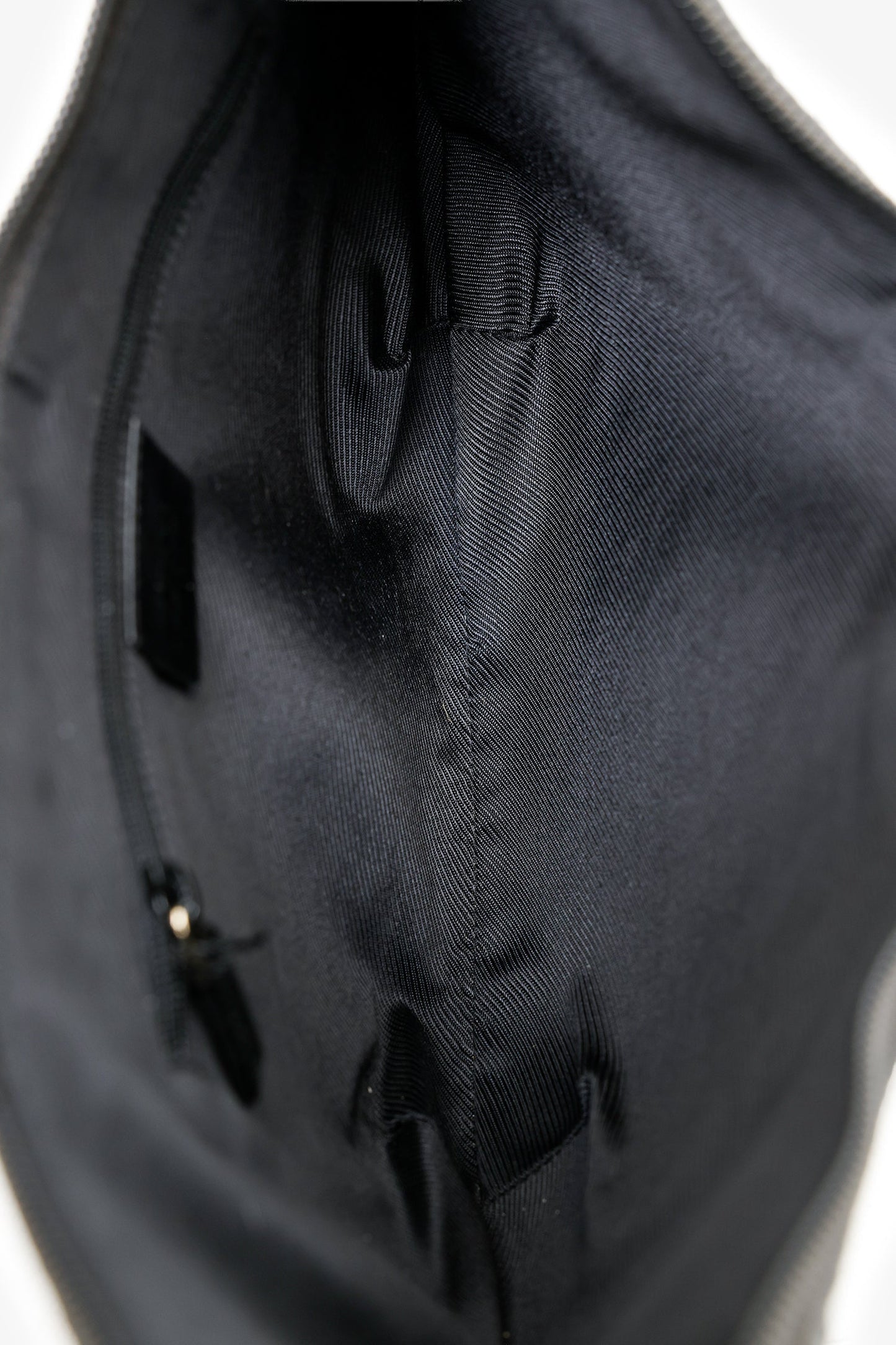 Gucci Black GG Canvas/Patent Leather Clip Hobo