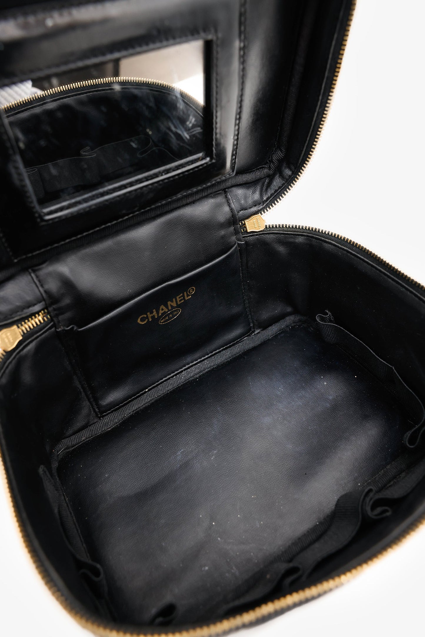 Chanel™ 1997-99 Black Patent Leather Large CC Vanity Case