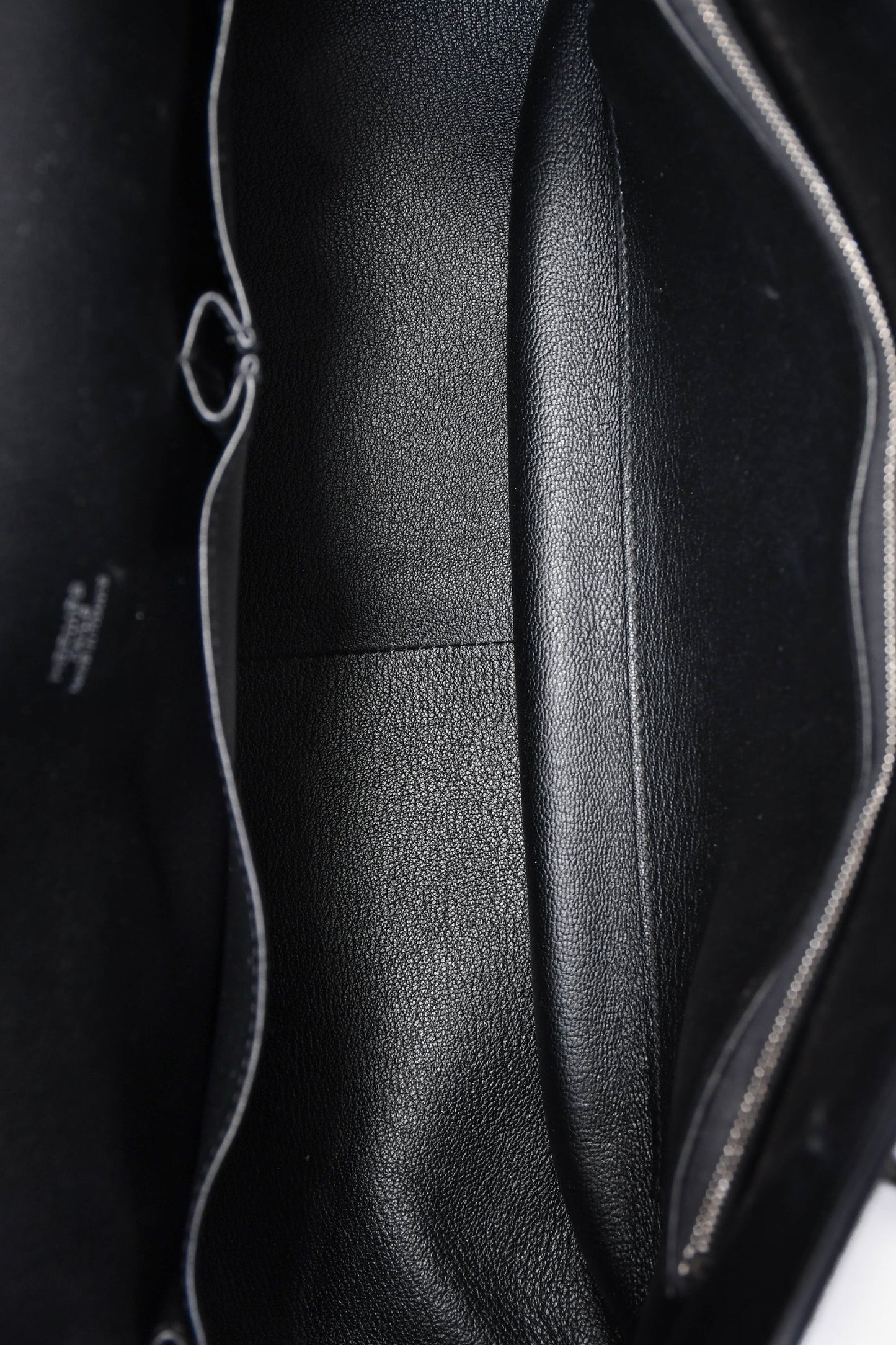 Hermès 2009 Black Clemence Leather Jypsiere 37