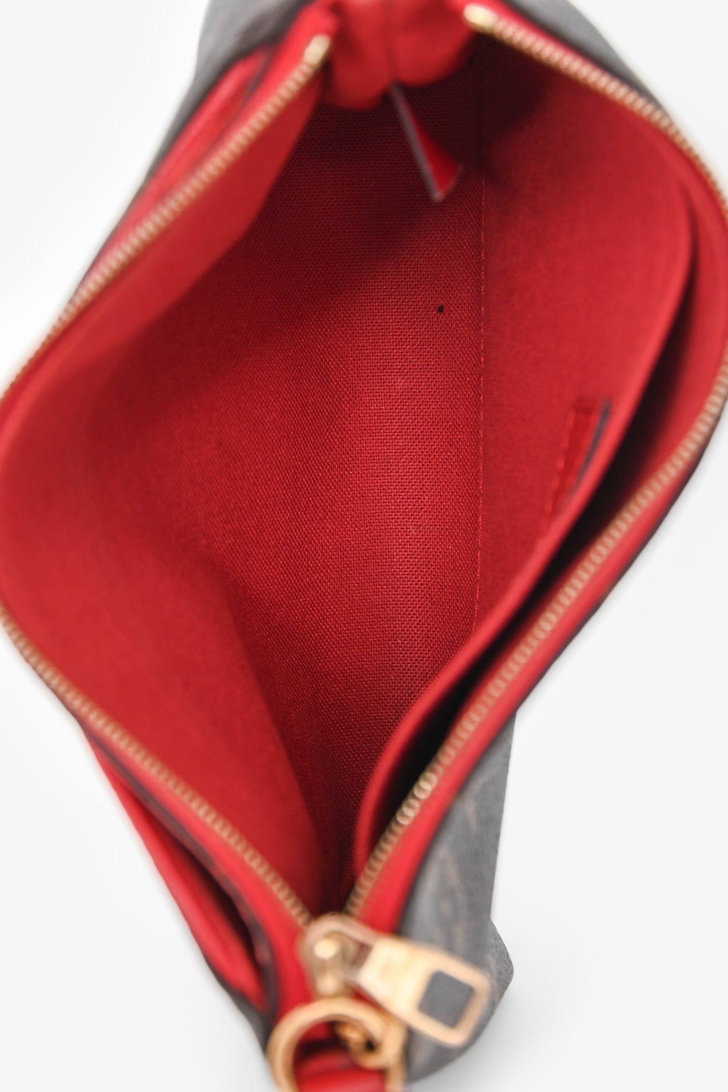 Louis Vuitton 2016 Red/Brown Monogram Pallas Clutch on Chain