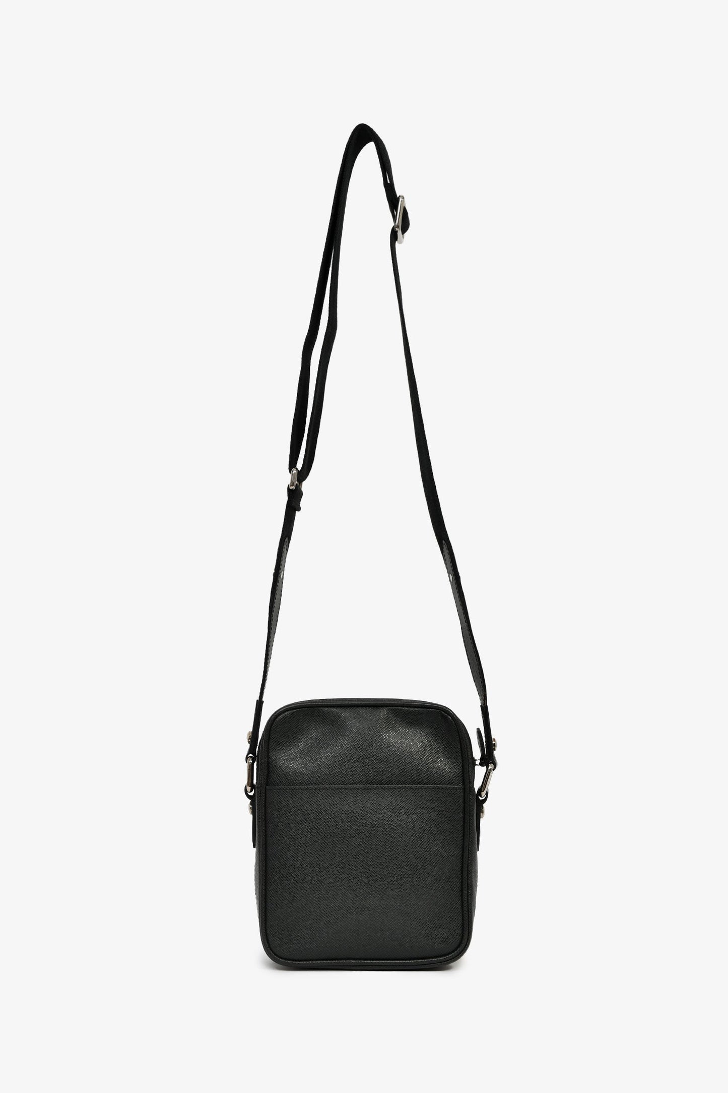 Louis Vuitton 2009 Black Taiga Leather Dimitri Messenger Bag