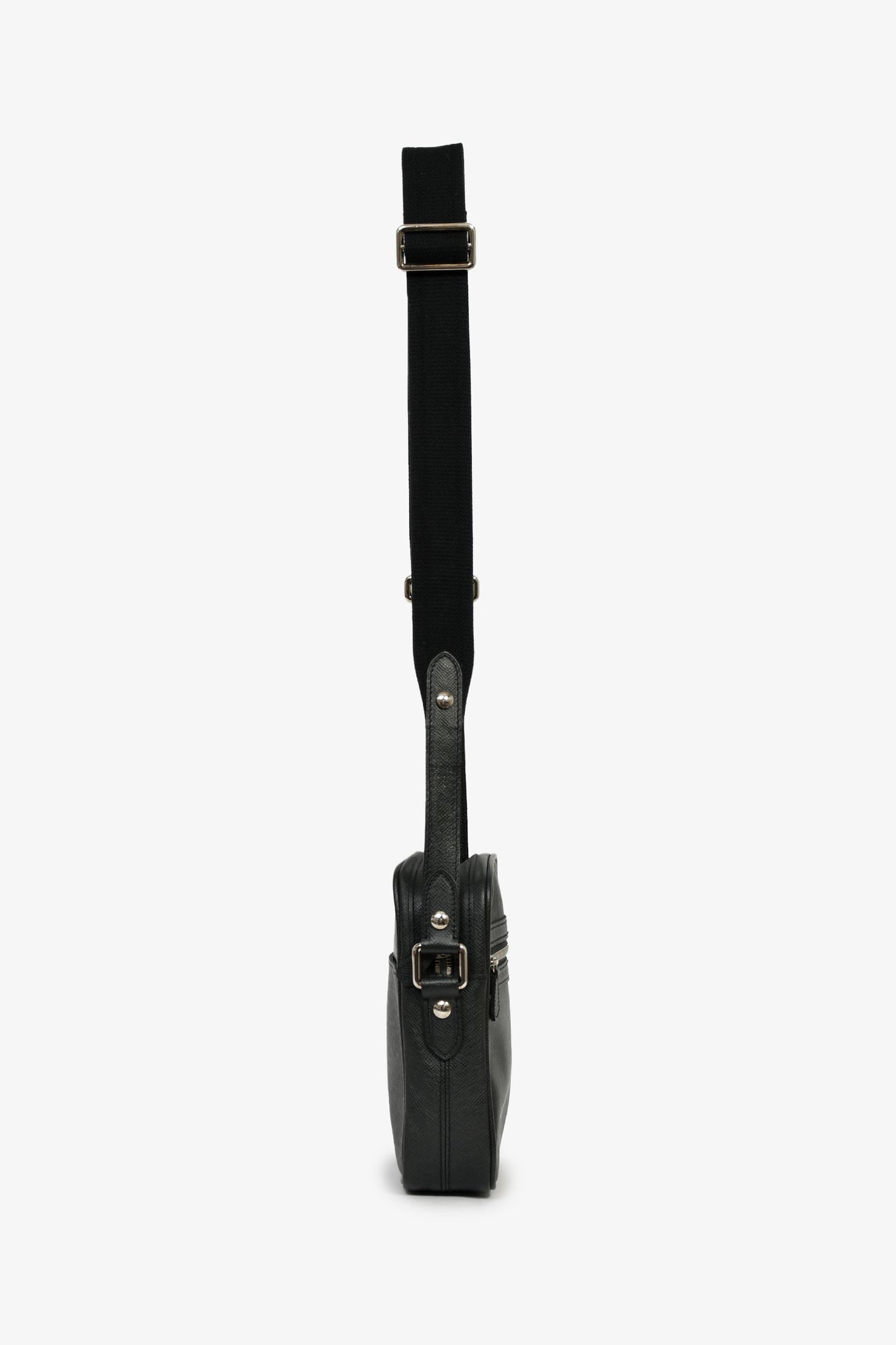 Louis Vuitton 2009 Black Taiga Leather Dimitri Messenger Bag