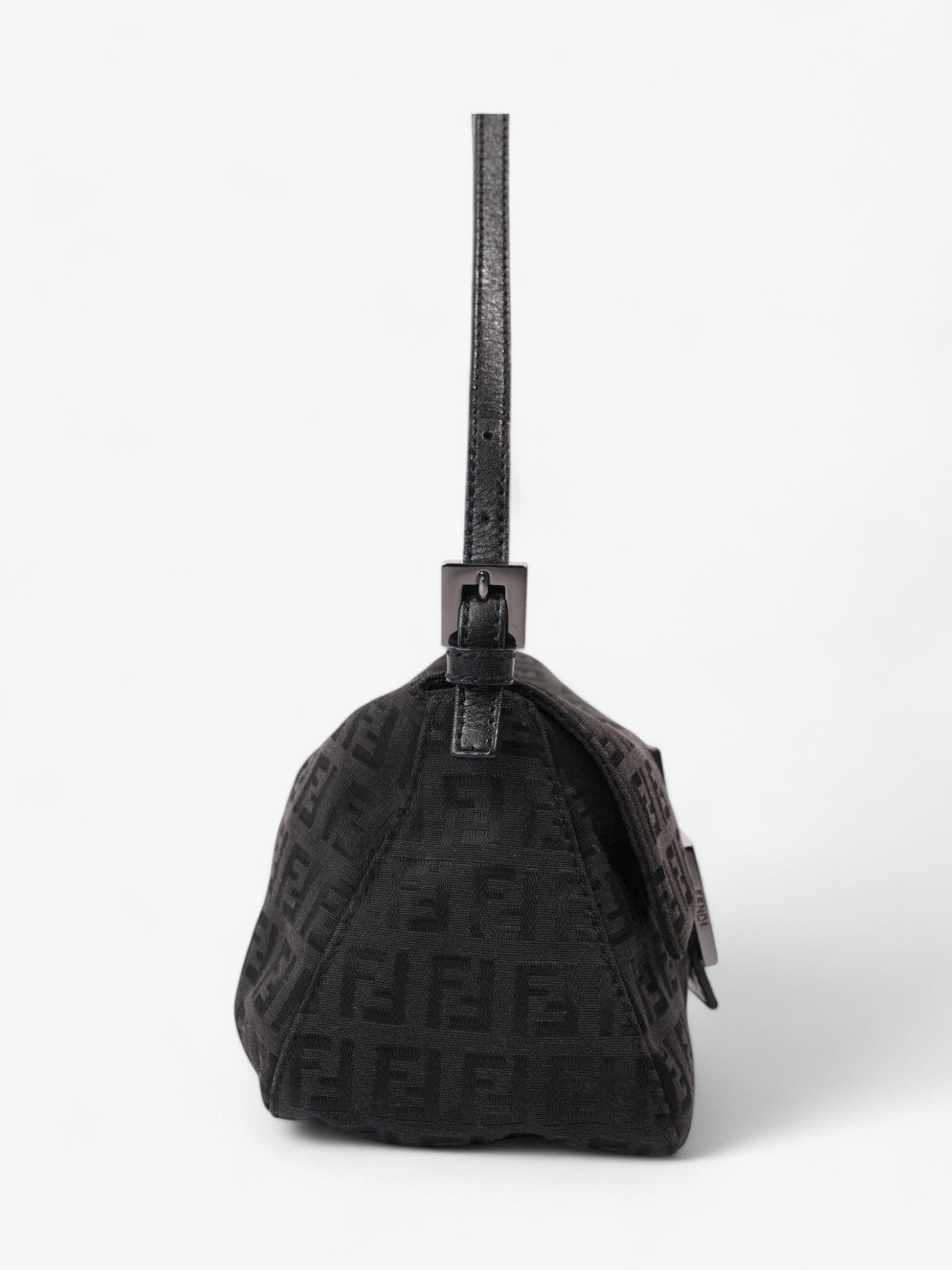 Fendi Mamma Baguette Shoulder Bag - Ewore Bags