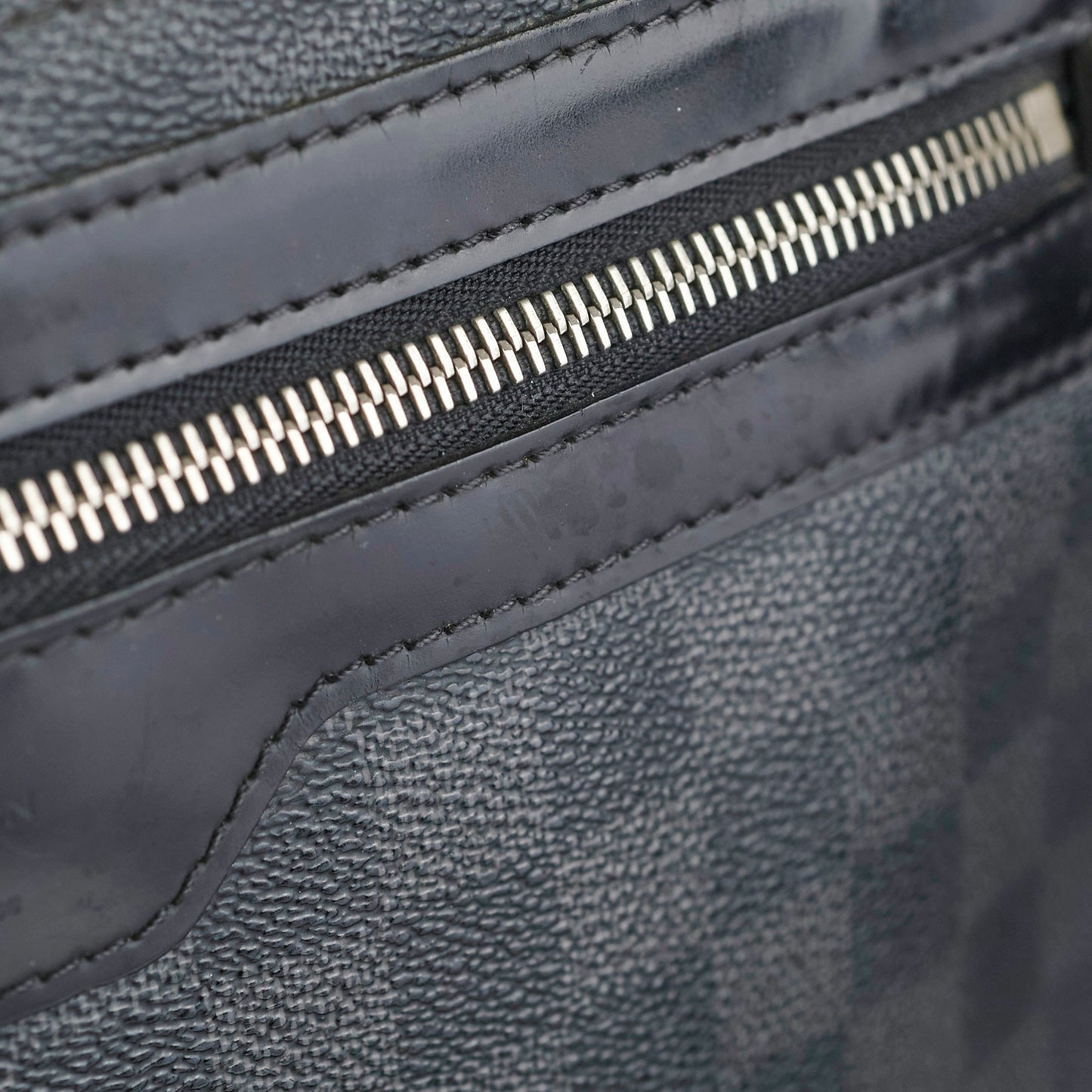 Louis Vuitton Messenger Monogram Shoulder Bag