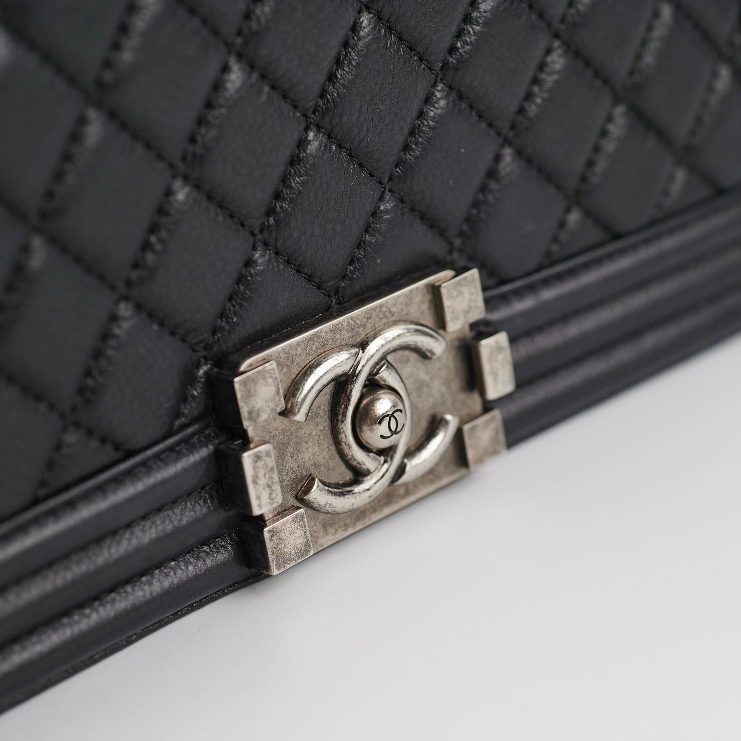 Chanel Boy Old Medium Black
