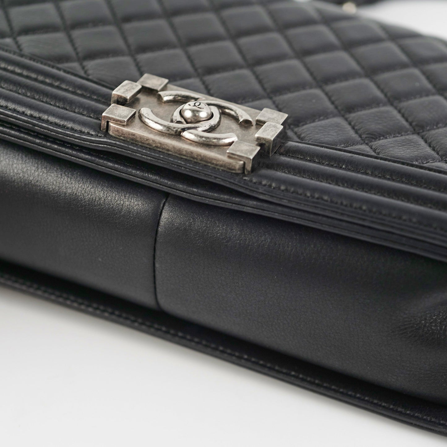 Chanel Boy Old Medium Black