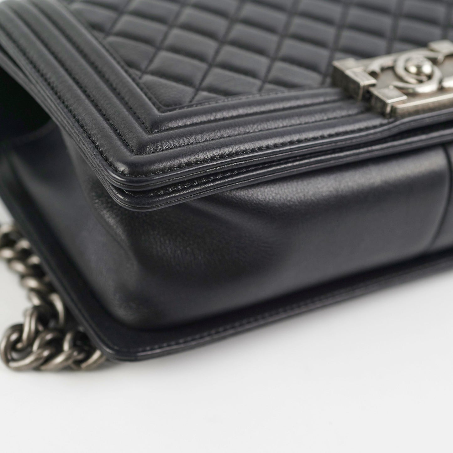 Chanel Boy Old Medium Black