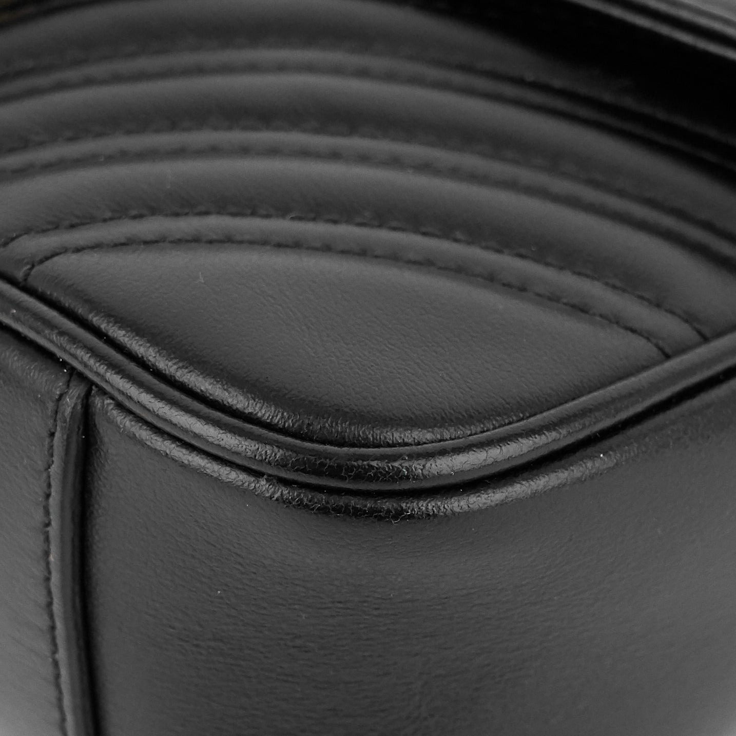 Gucci Marmont Mini Matelass? Leather Shoulder Bag
